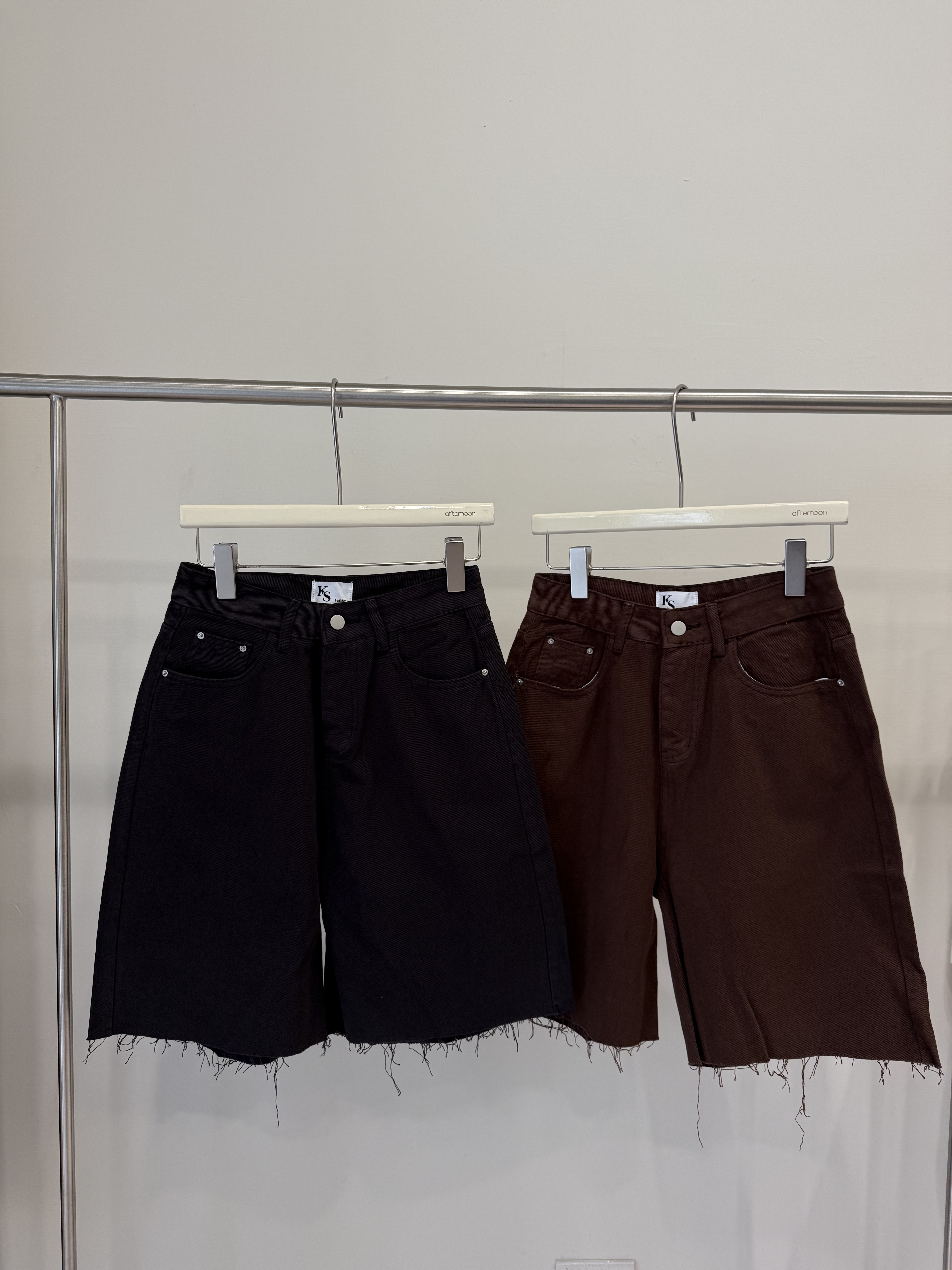 3386 個性不修邊牛仔五分褲