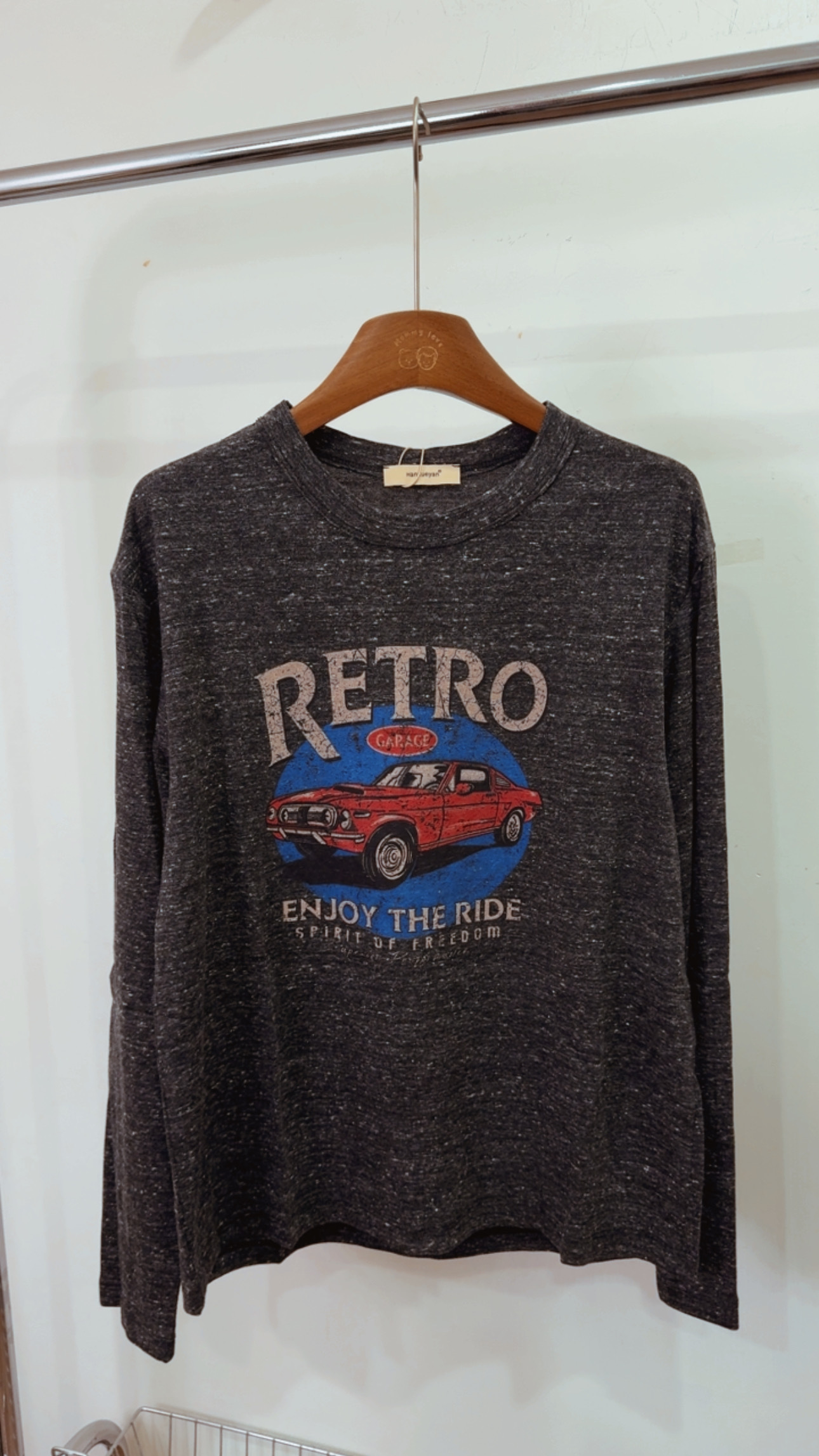 655今年最紅復古雪花美式灰長袖上衣