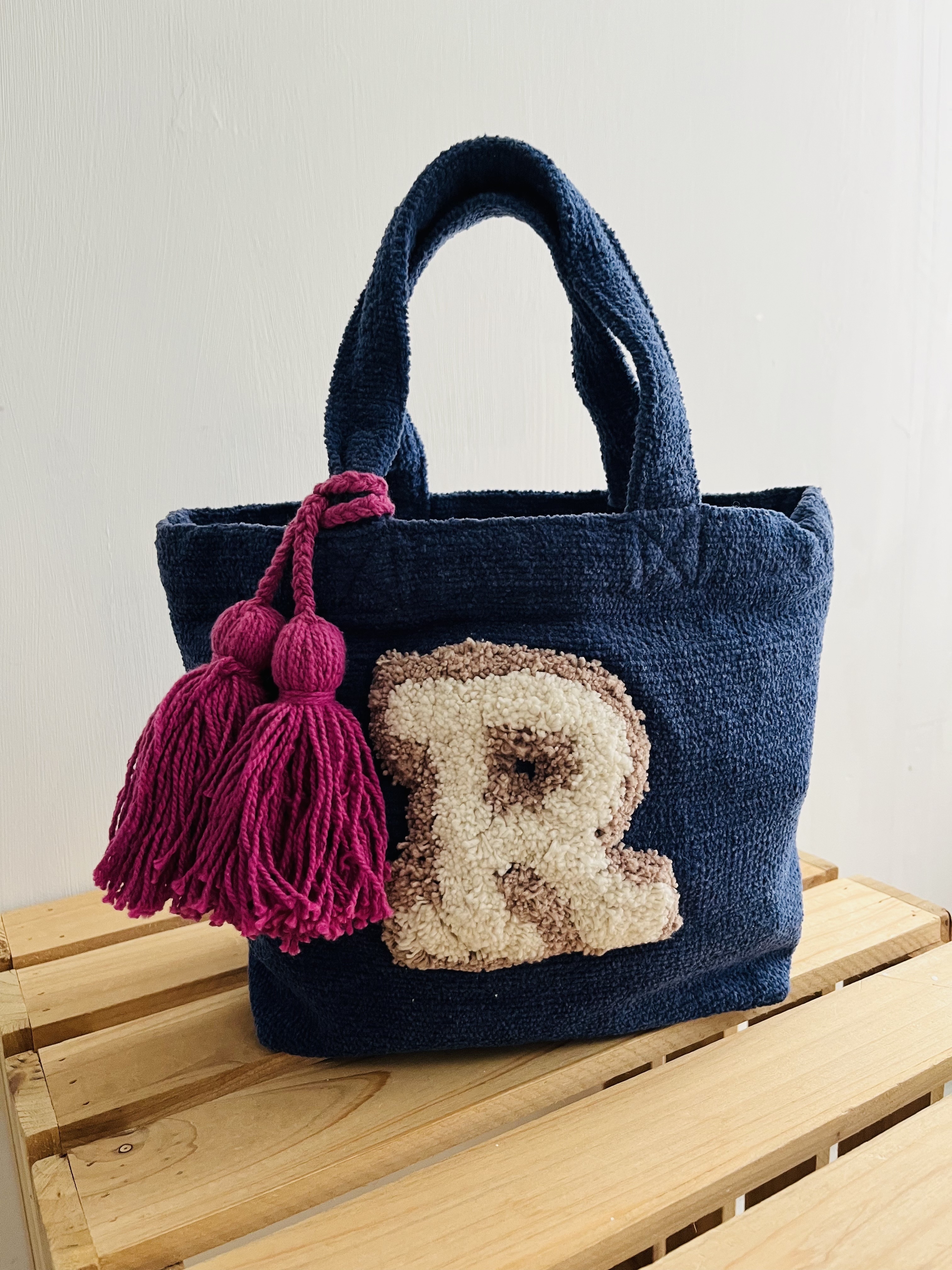 藍色立體字手挽袋