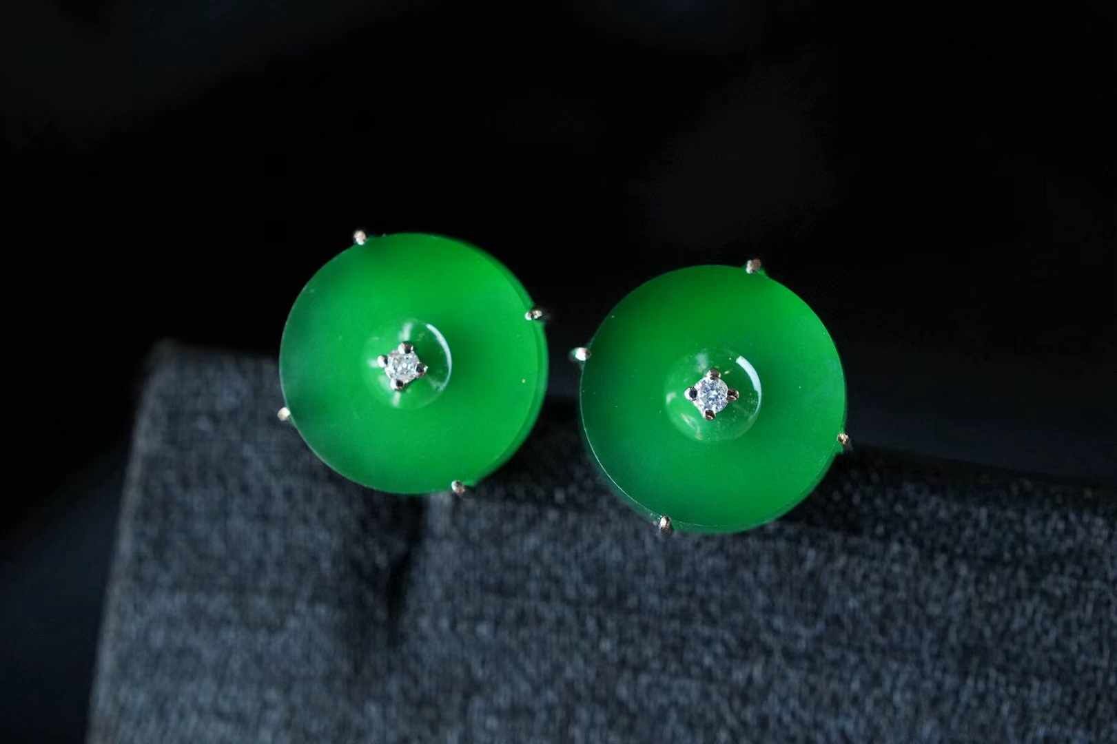 11785 翡翠冰種辣陽綠平安扣耳釘