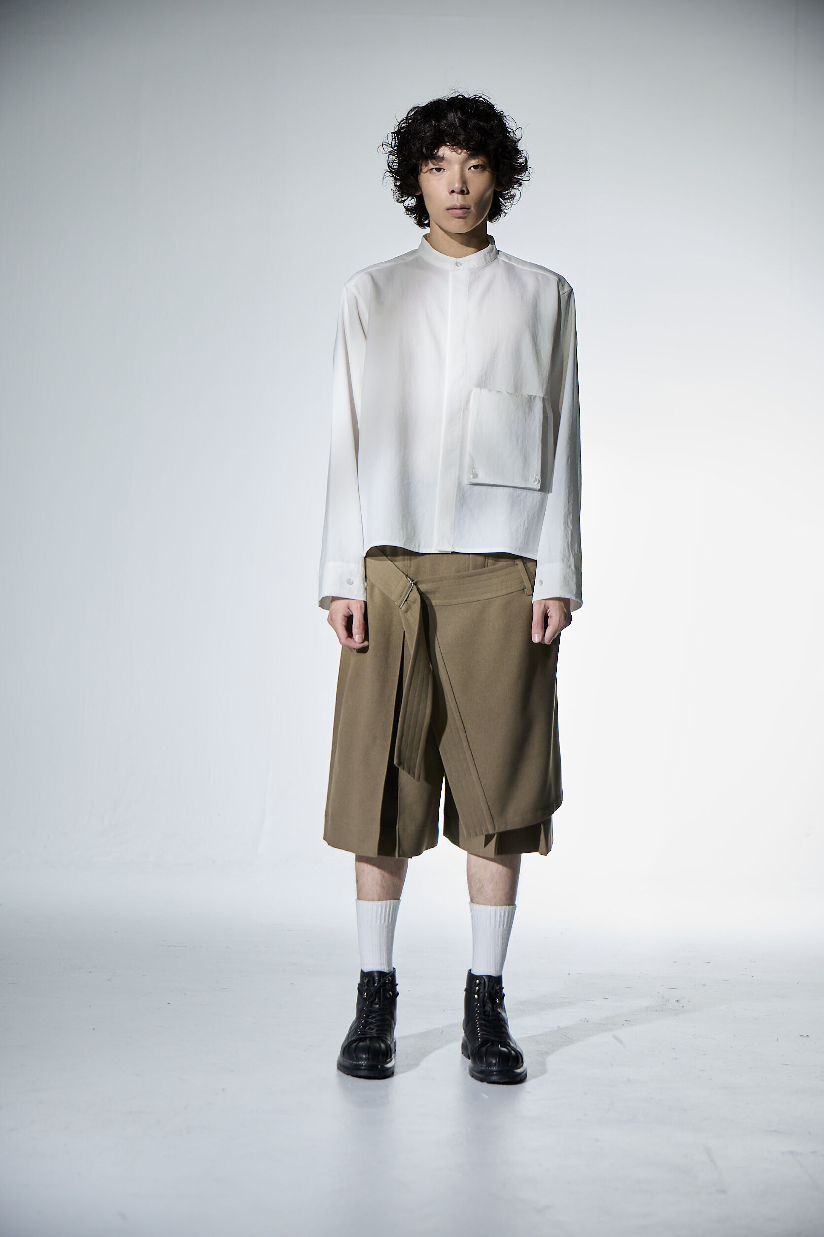 大口袋立領襯衫