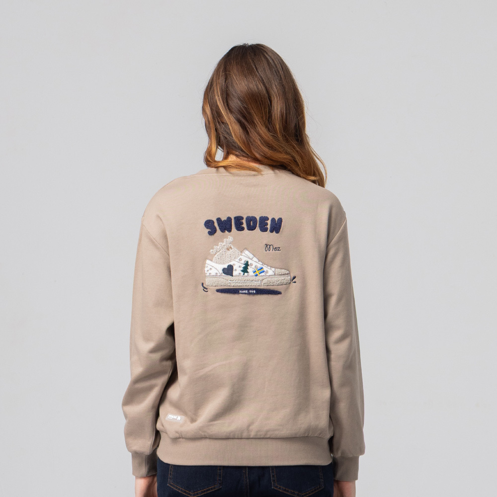 Embroidered Moose Crocs for Travel, 100% Cotton, College T-shirt - Cocoa (Asian Version), Women's