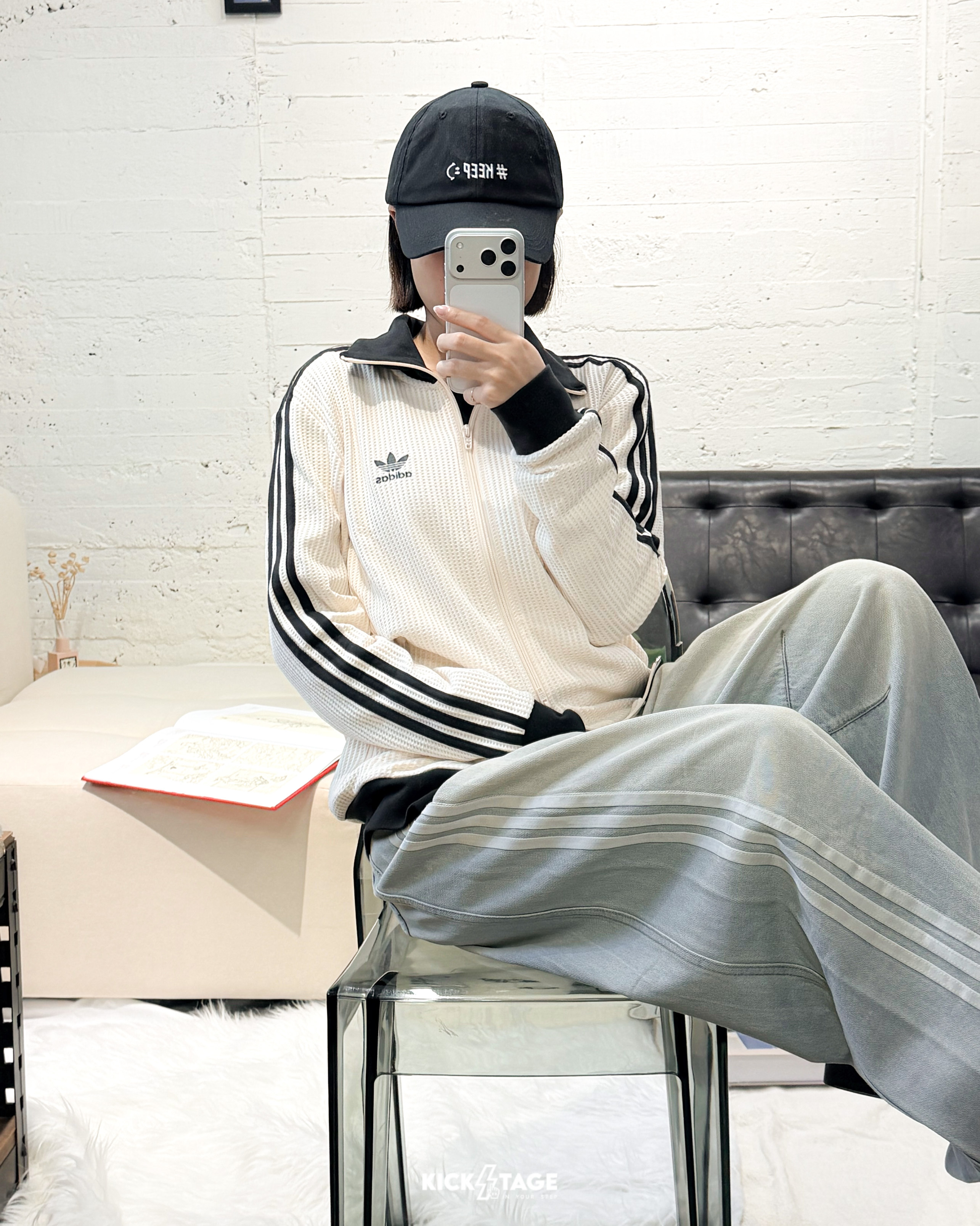 女款 ADIDAS ADILENIUM SEASON 3 藍 黑 牛仔 水洗 下擺扣子 寬鬆 休閒 三葉草 長褲 彎刀褲 寬褲【JX9212/JX9213】 ADLP