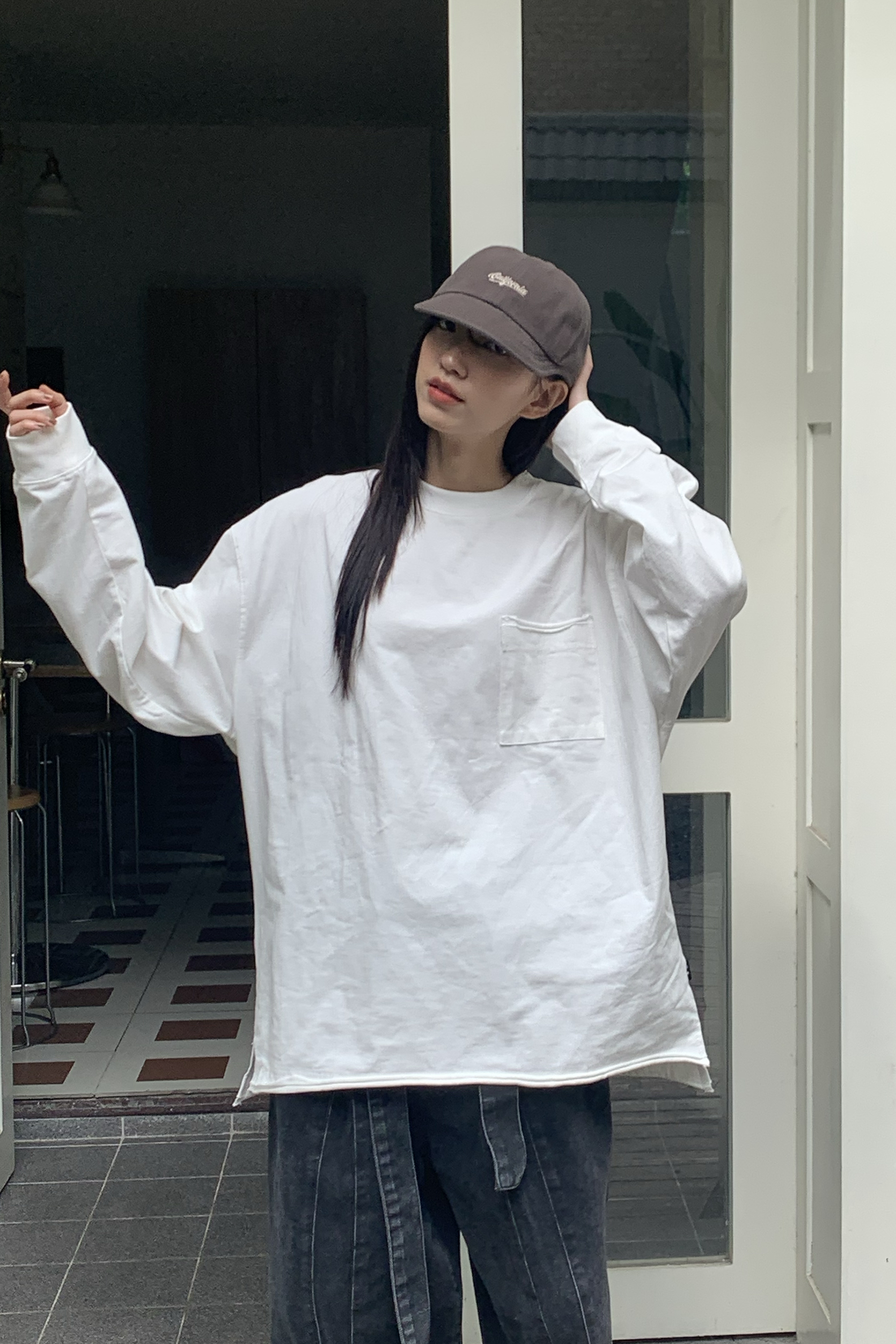 寬鬆小卷邊素面長袖t 2色