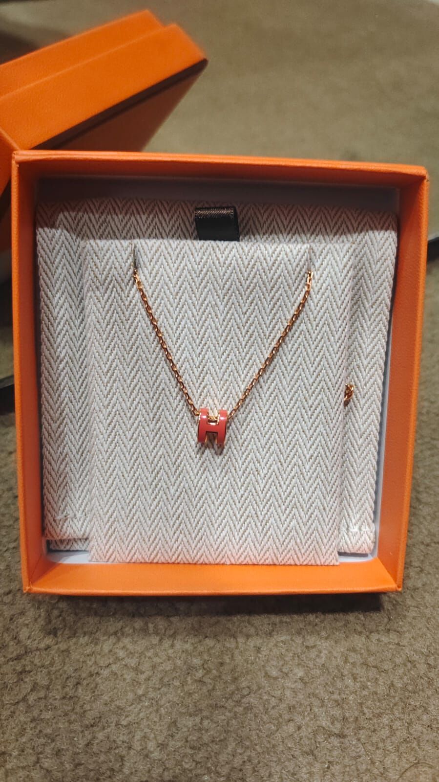 Mini pop h necklace B8 orange field CD