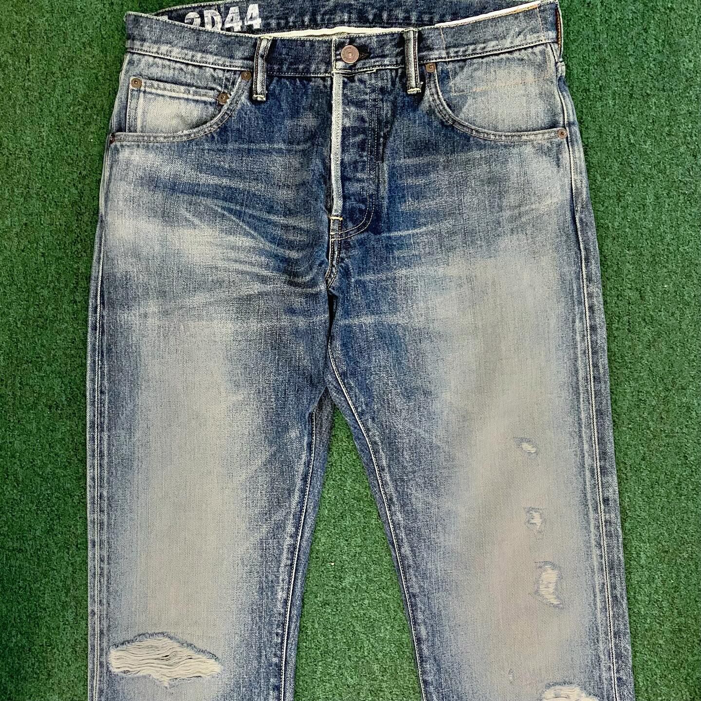 VISVIM SOCIAL SCULPTURE DMGD-44 JEANS - SIZE 32 / 01 SLIM CUT IN STOCK NOW (現貨發售中)