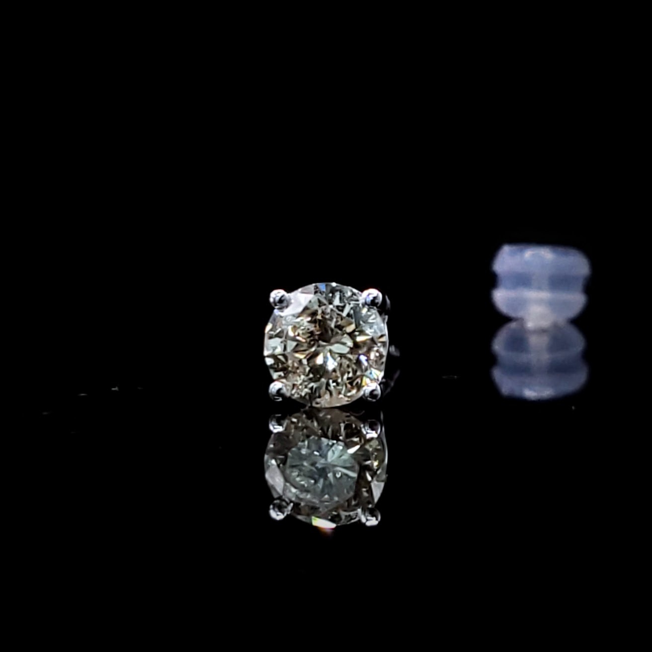 全新18K白金【主石60份天然綠啡鑽】單耳環