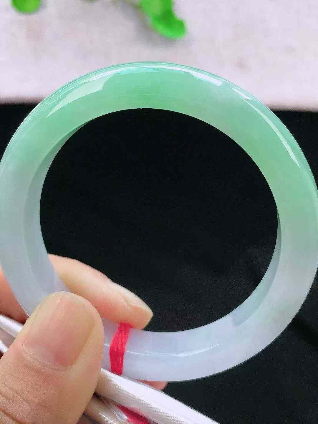 1175845 54.3mm冰飄綠翡翠正圈手鐲 (54-56)