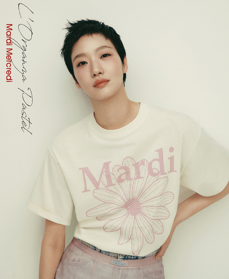 【韓國預購】AKR111253 MARDI TSHIRT FLOWERMARDI 短袖上衣