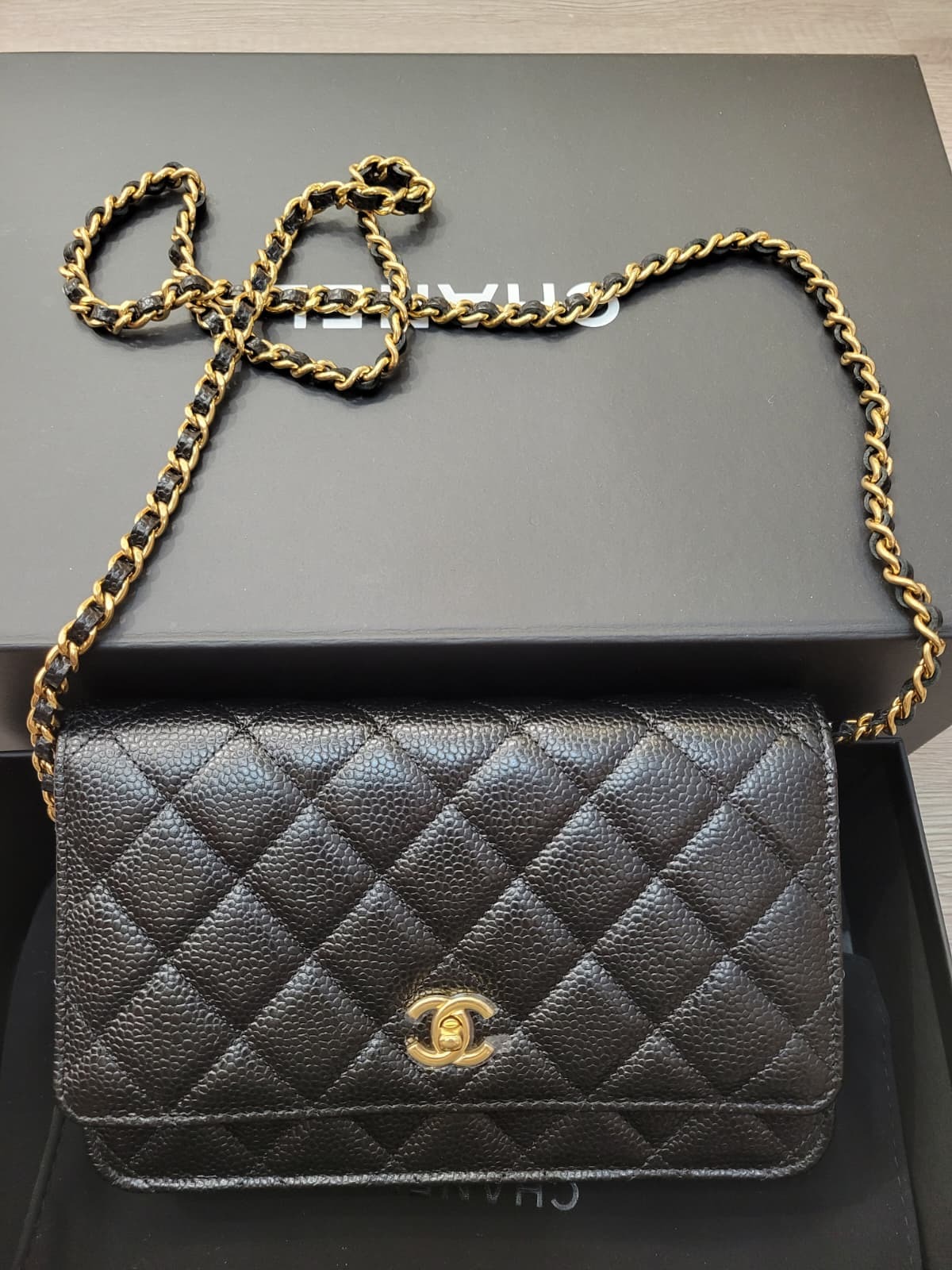 CHANEL AP4241 WOC BLACK GOLD CAVIAR 黑色金扣牛皮