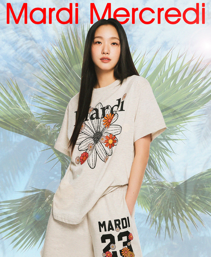 【韓國預購】AKR111254 MARDI TSHIRT FLOWERMARDI BLOSSOM 短袖上衣