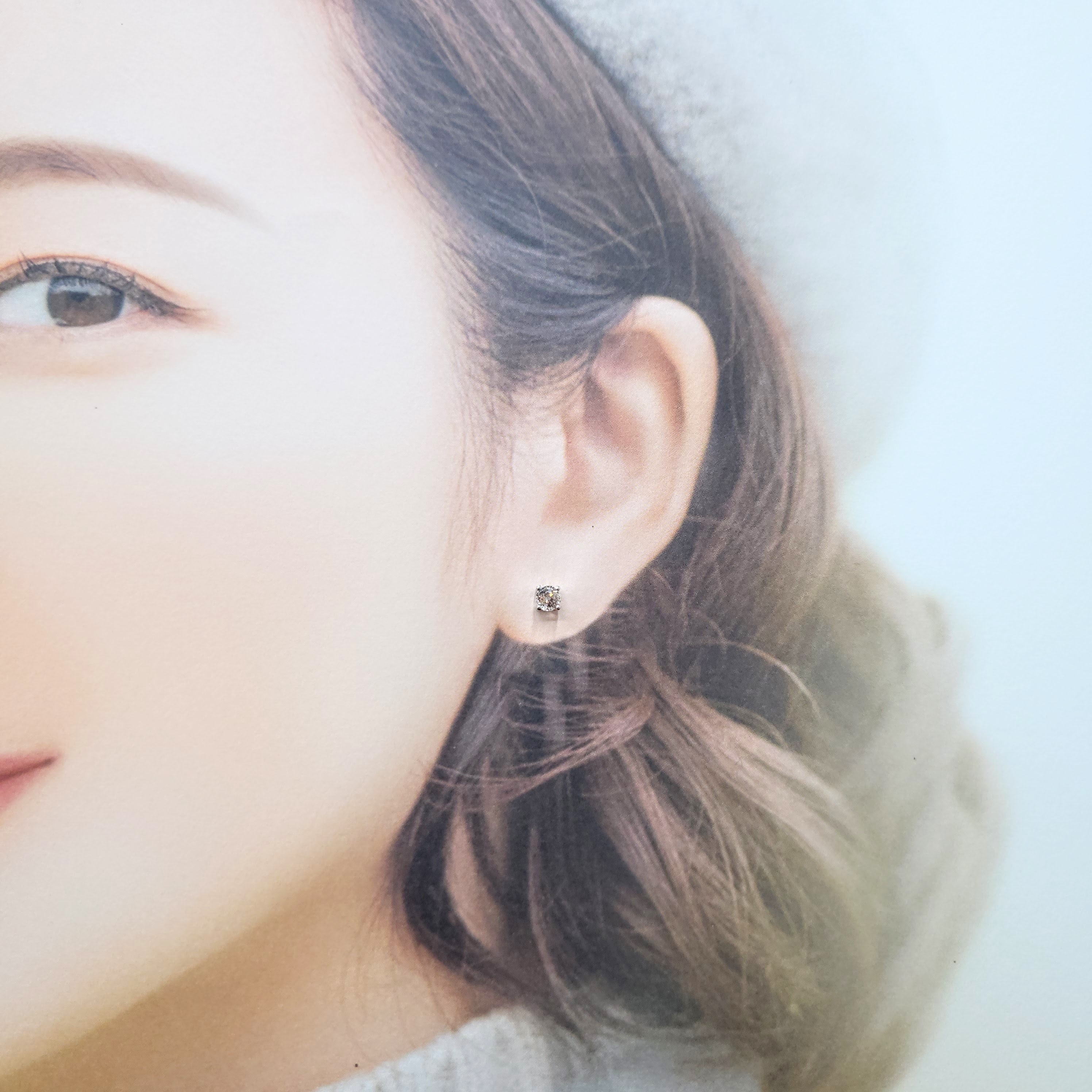 全新18K白金【主石71份透明藍寶石】耳環