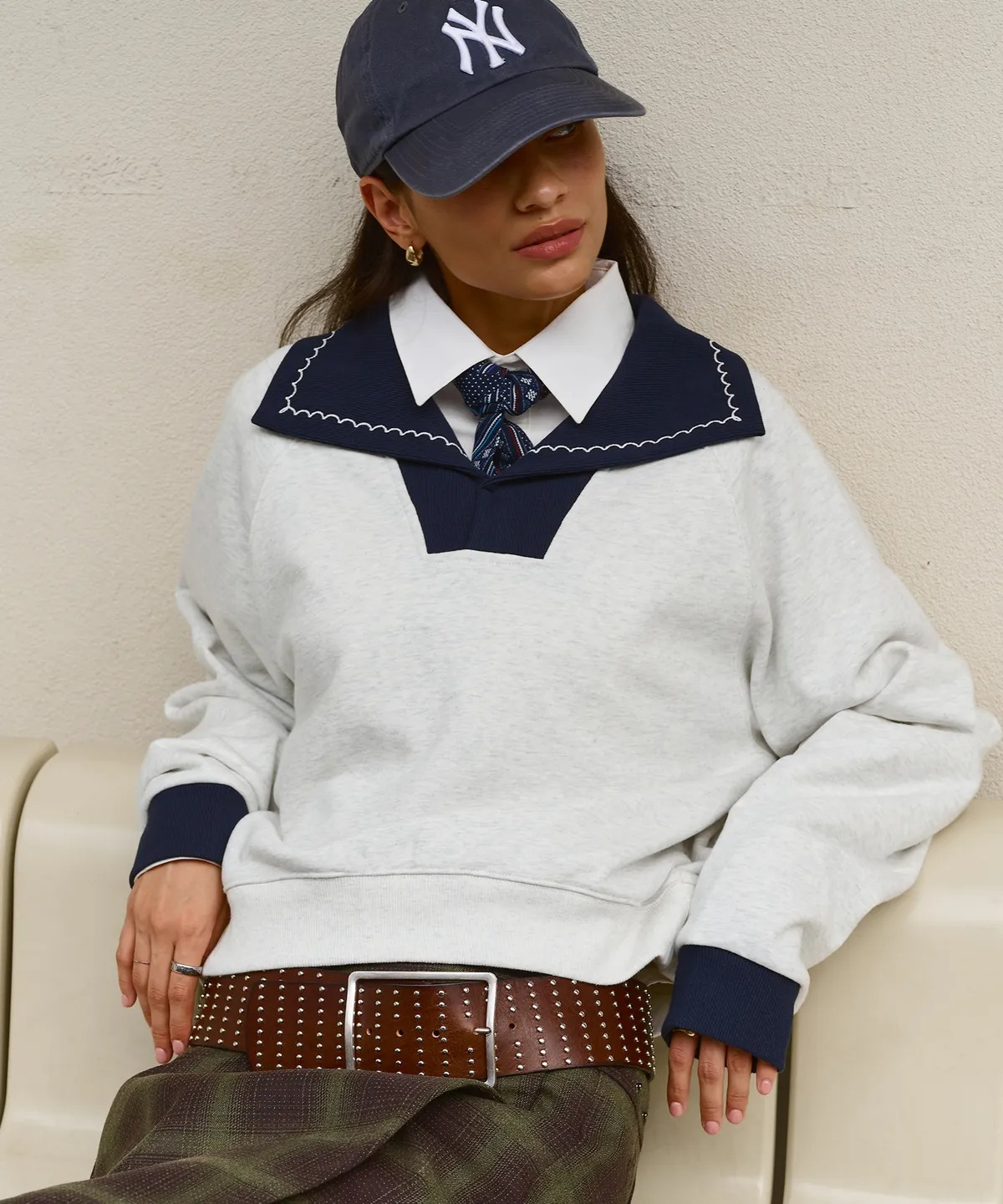 BITTER CELLS Pitter Collar Sweatshirt