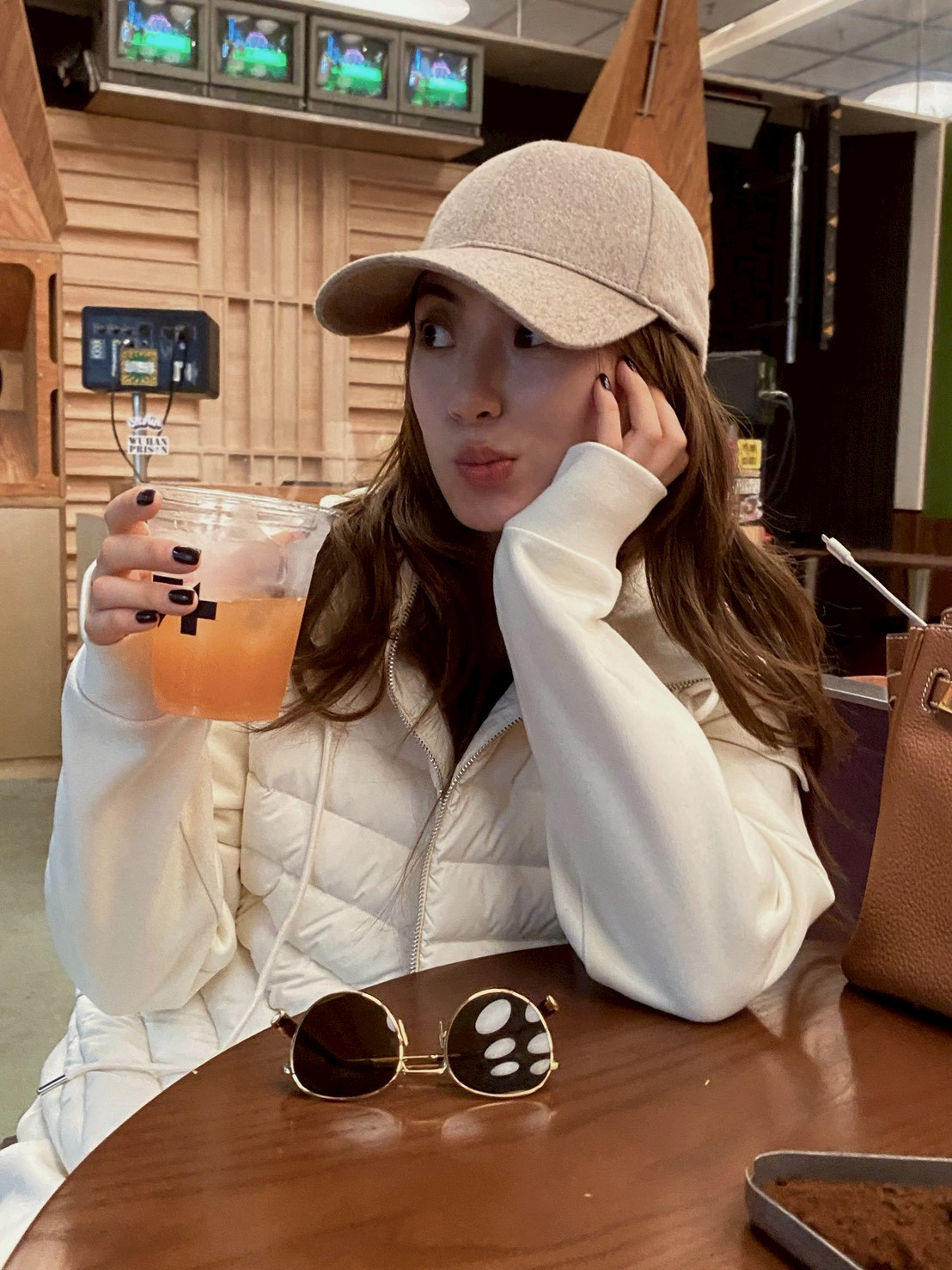 奶油白羊絨簡約素面棒球帽 (Elegant & Love)