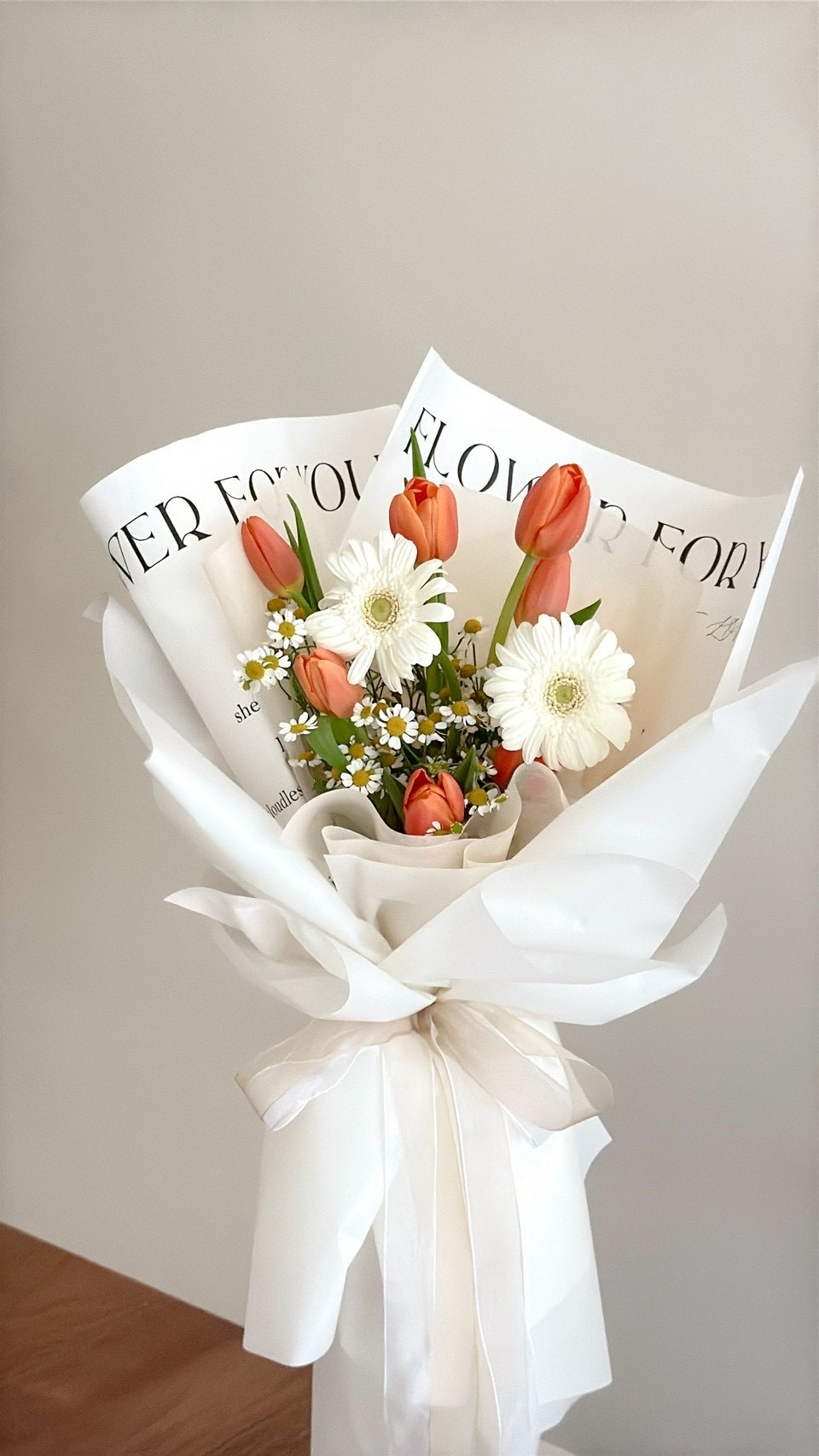 暖橘鬱金香鮮花花束