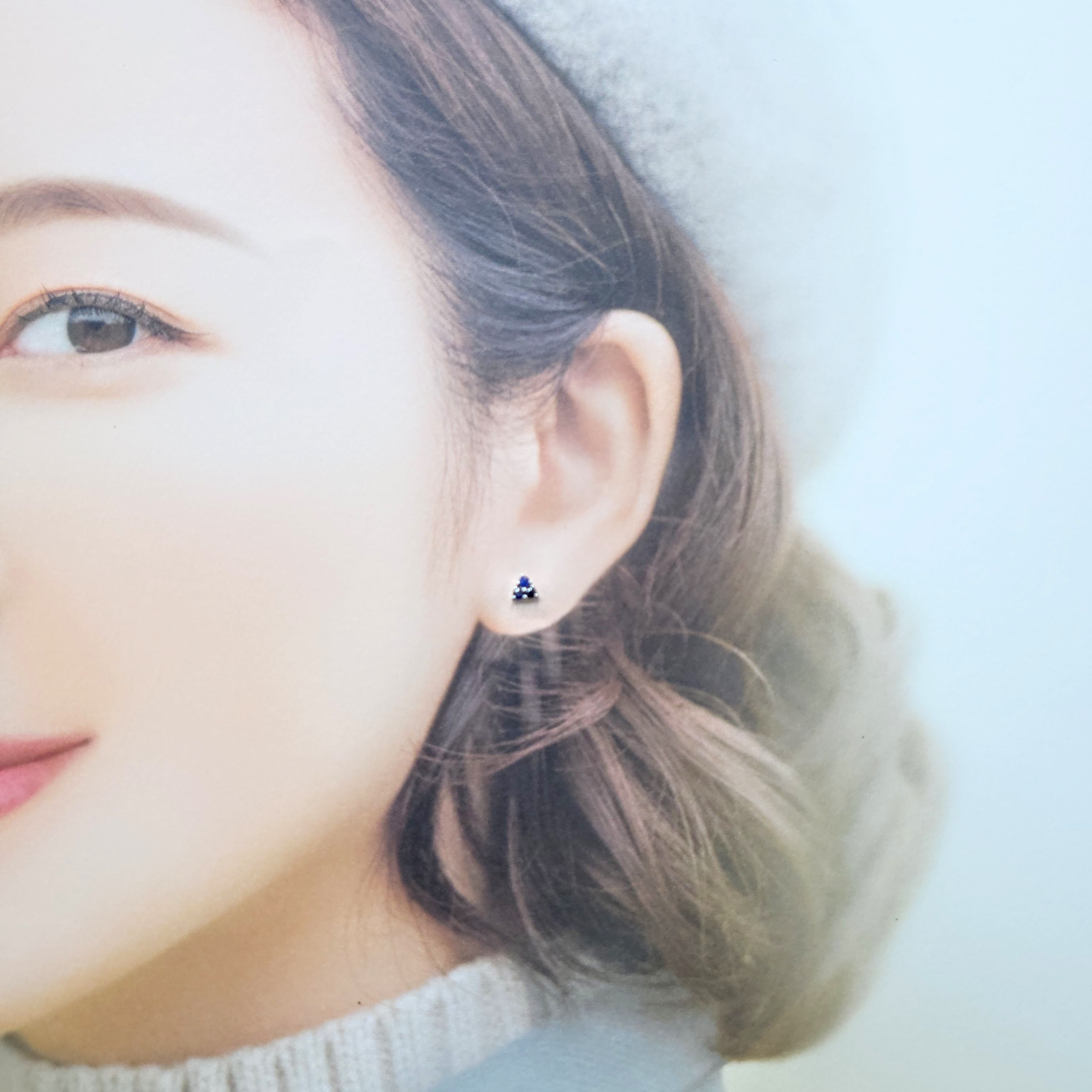 全新18K白金20份藍寶石耳環