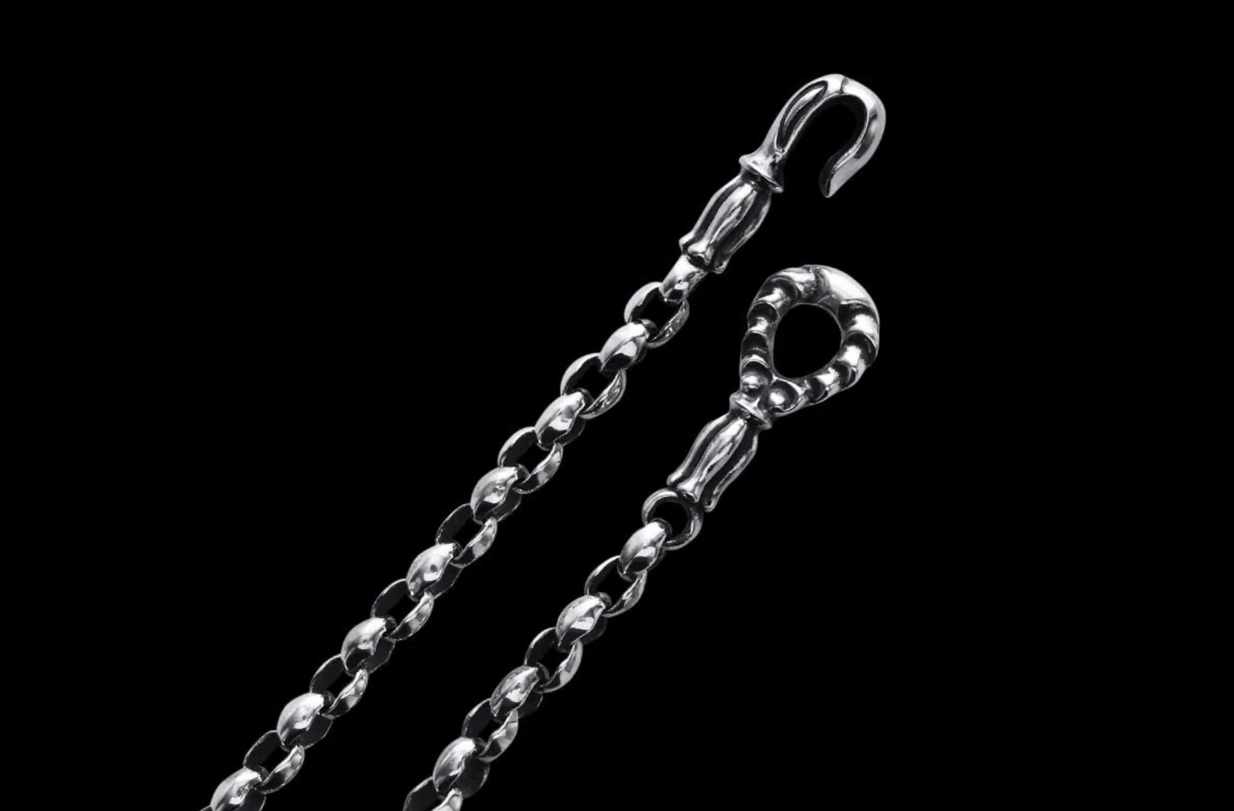 Mating Fight: Hook Mini Silk Chain