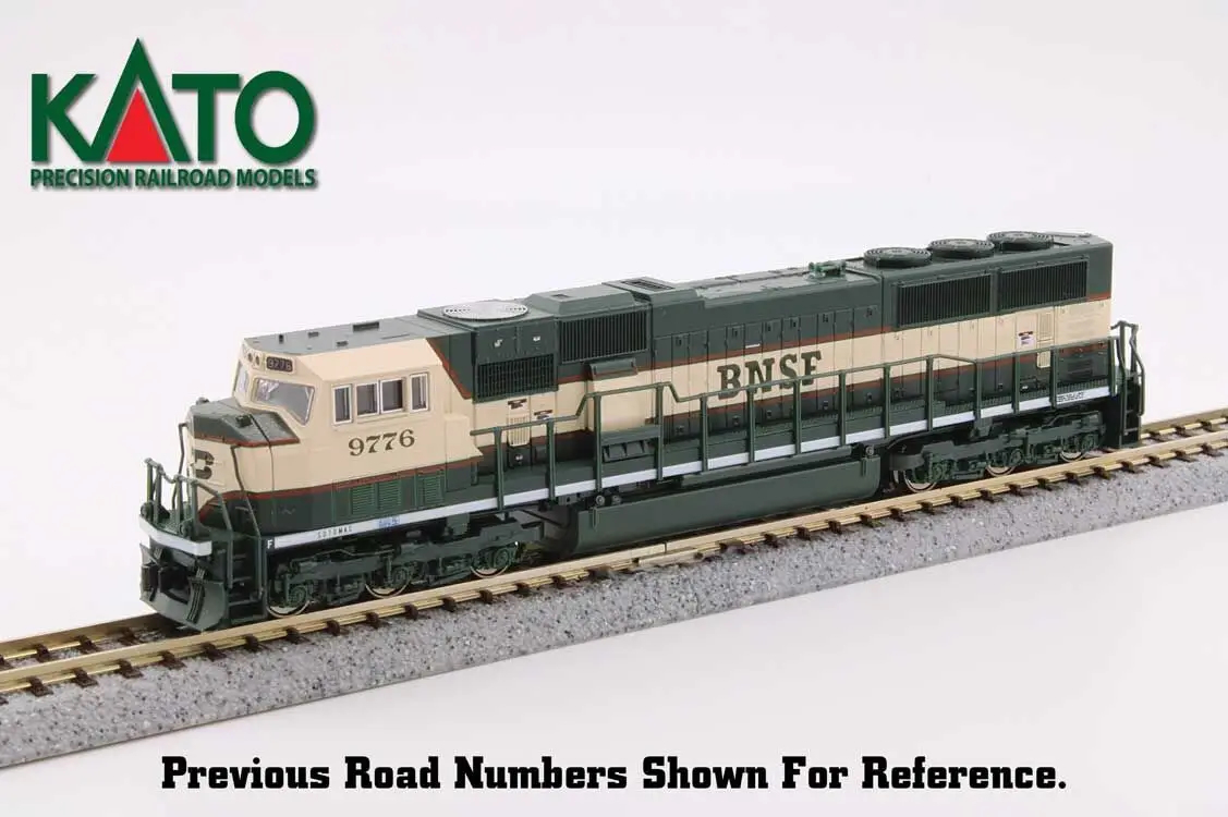 Kato 176-6313 N規 EMD SD70MAC 柴油機車 附駕駛室頭燈 - 伯靈頓北方聖達菲鐵路 #9799（奶油色，綠色）