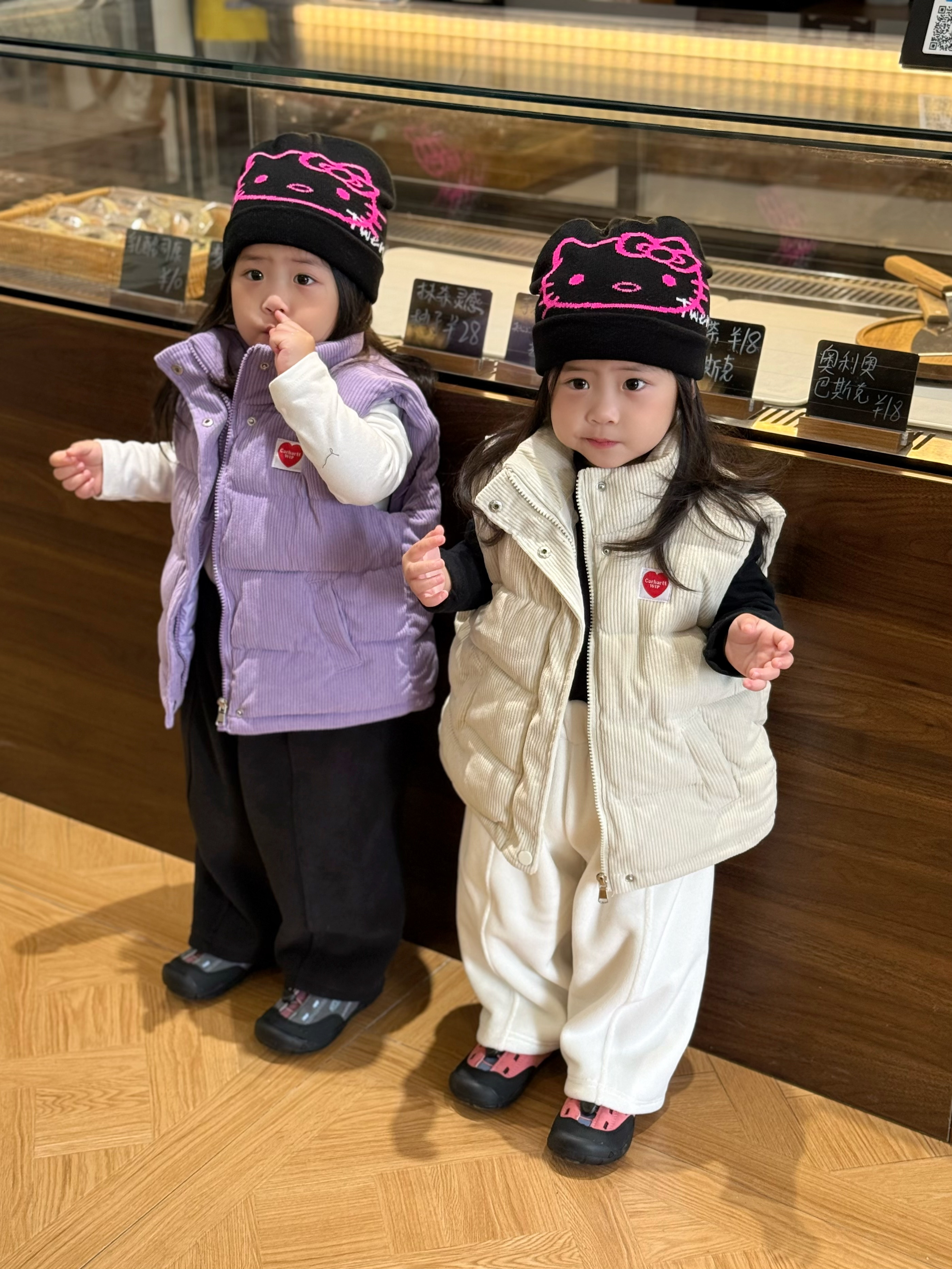 ♥️𝐂𝐚𝐫𝐡𝐚𝐫𝐭𝐭 𝐖𝐈𝐏 燈芯絨棉背心