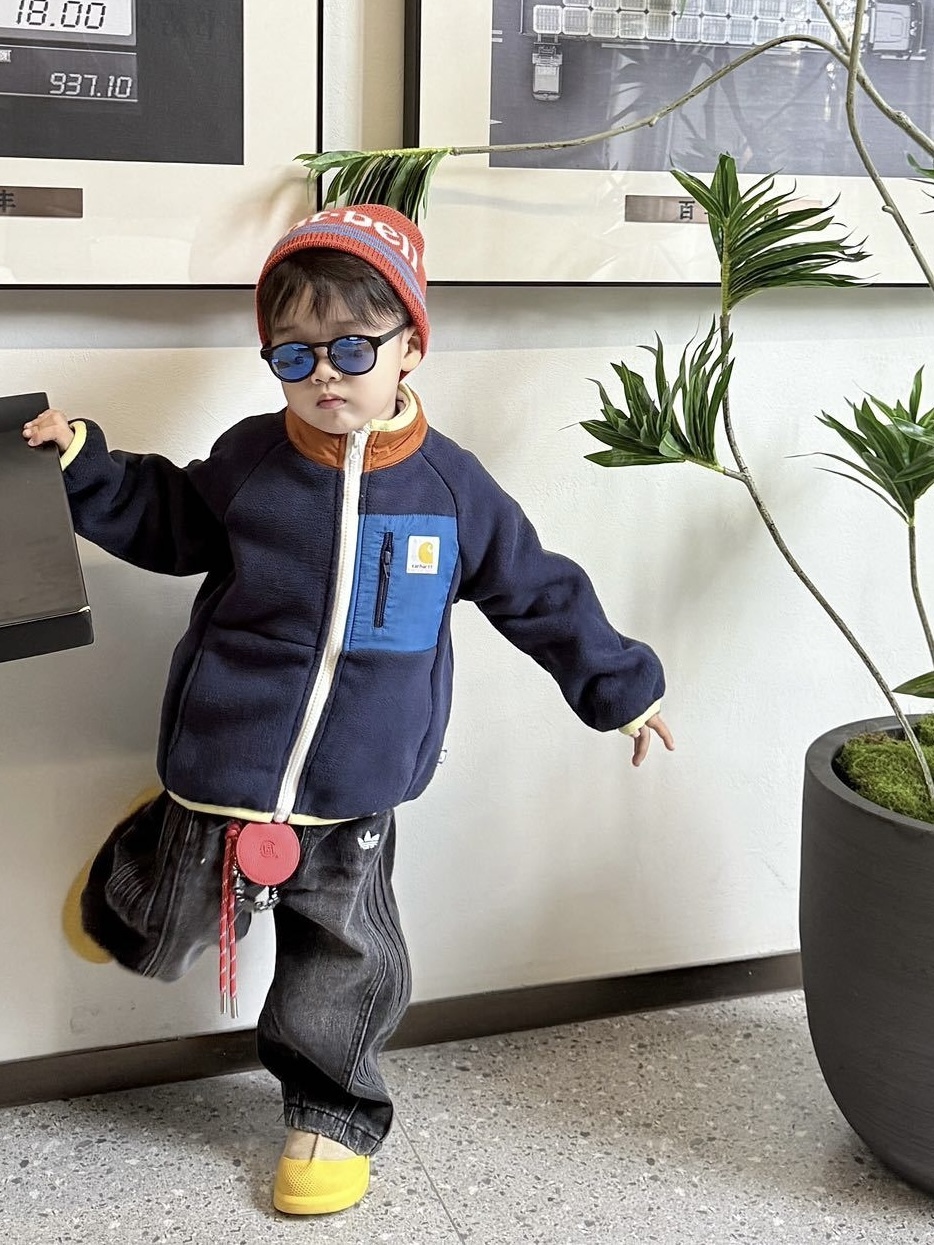 ♥️𝐂𝐚𝐫𝐡𝐚𝐫𝐭𝐭 撞色口袋立領絨毛外套