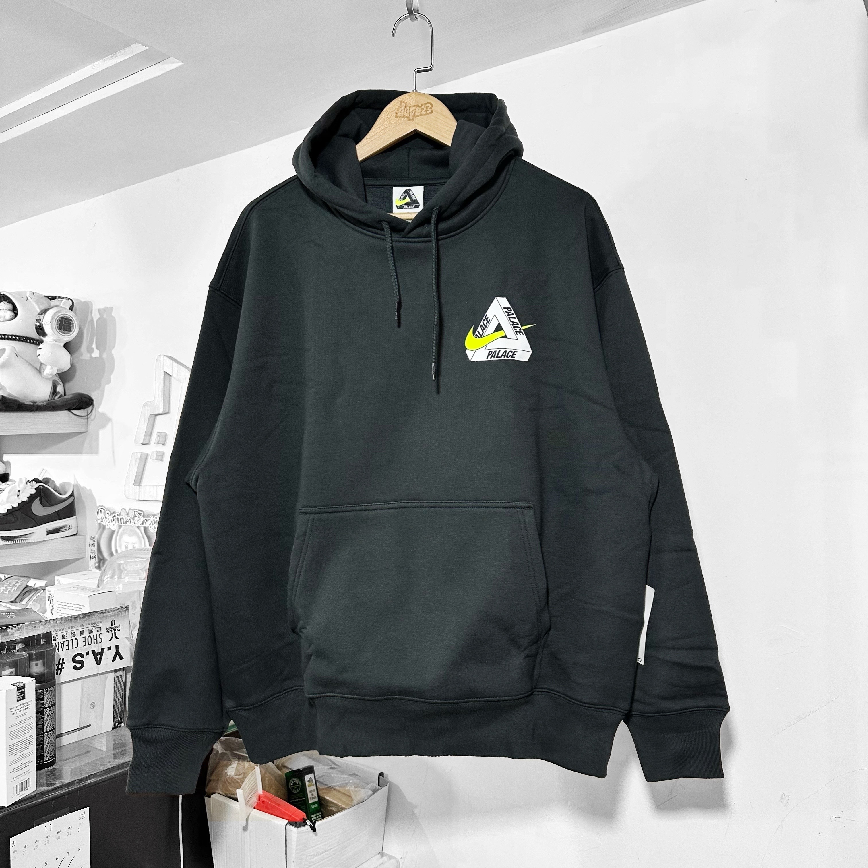 Palace x Nike Tri Swoosh Hoodie 聯名 Black