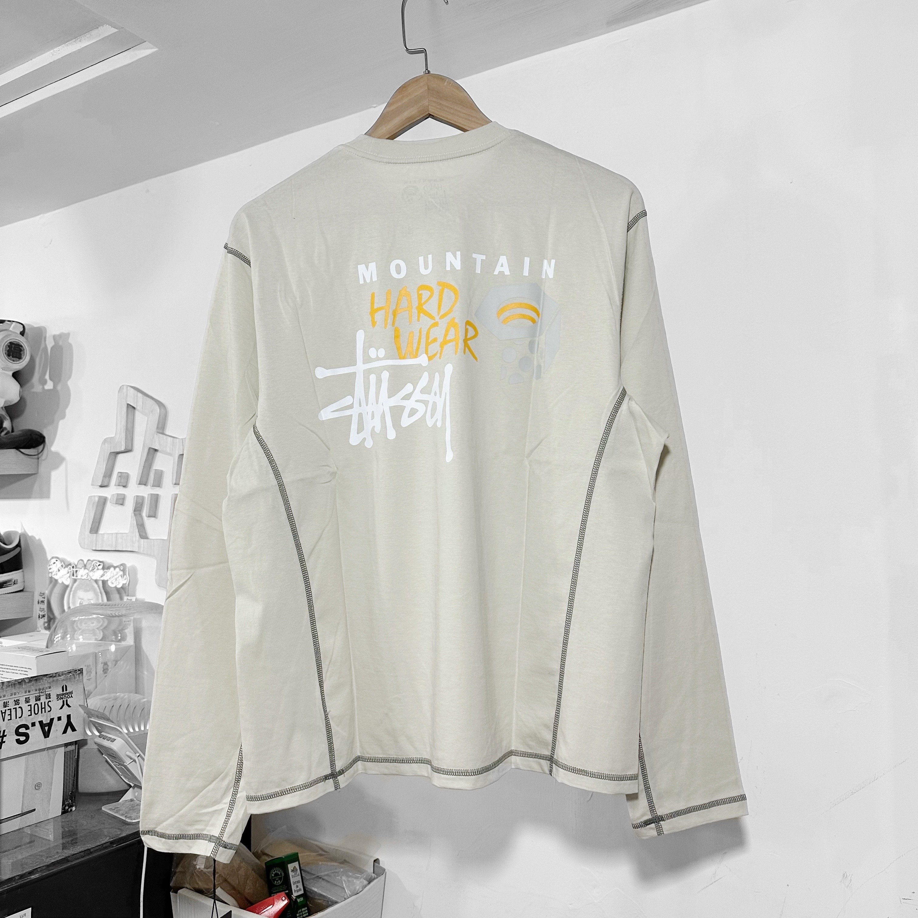 STÜSSY & MOUNTAIN HARDWEAR LS TEE STONE