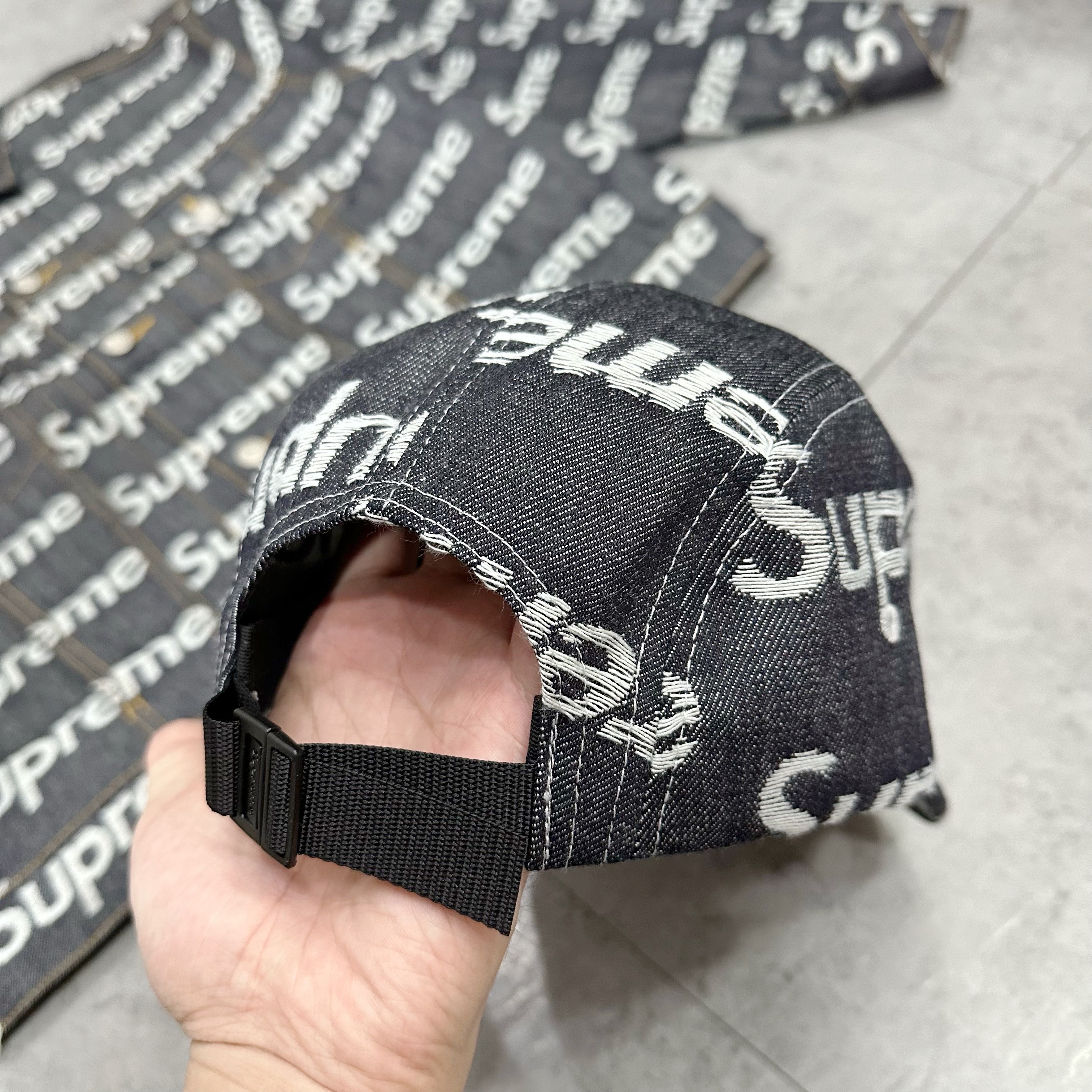 Supreme FW25 Jacquard Logos Denim Camp Cap帽