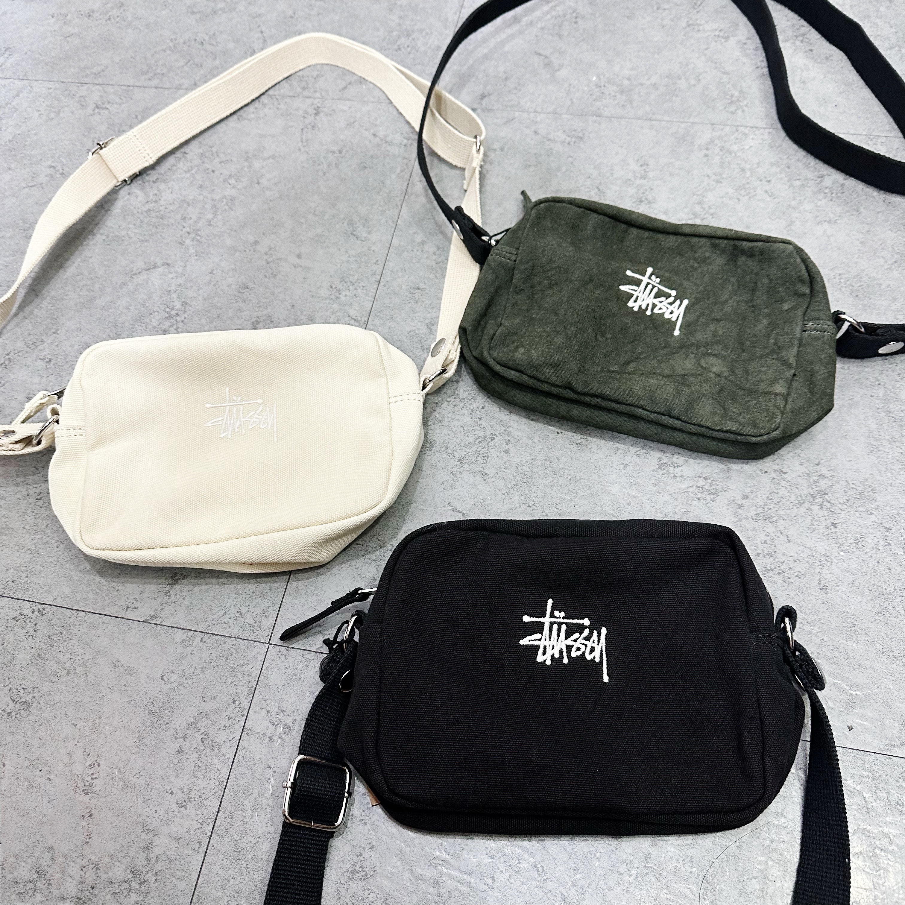 STUSSY CANVAS SIDE POUCH BAG三色色·帆布袋仔