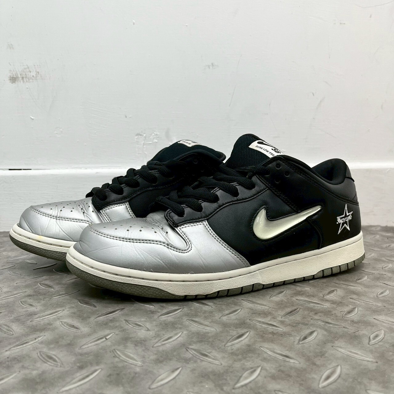 Nike SB Dunk Low Supreme Jewel Swoosh Metallic Silver SIZE 30CM