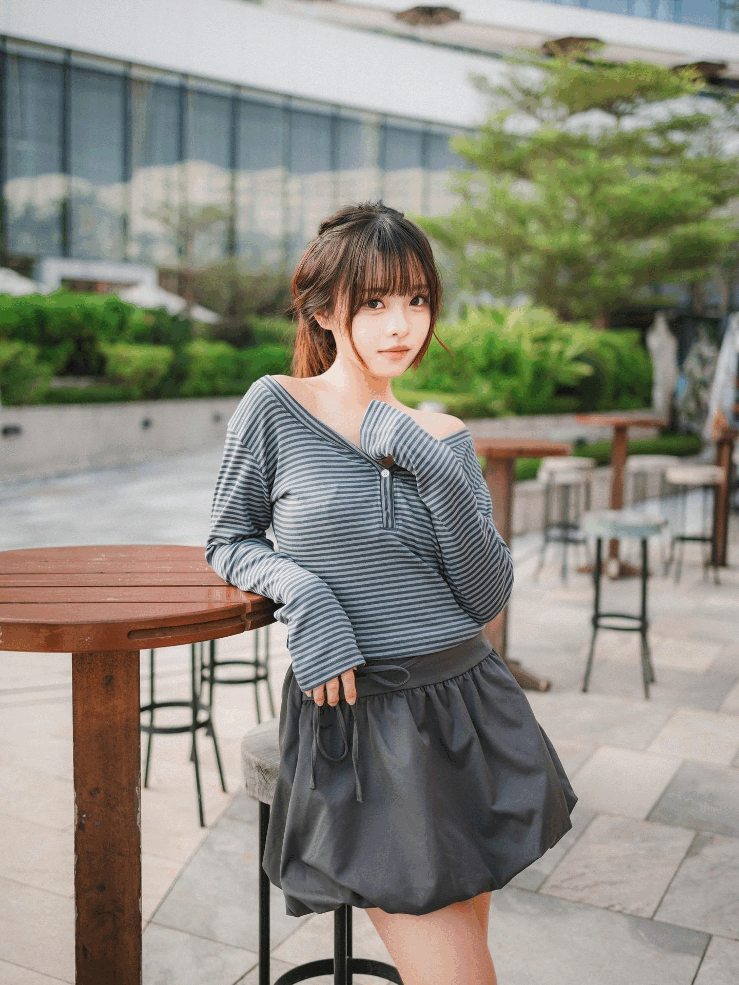 條紋Weekeep V-neck修身上衣