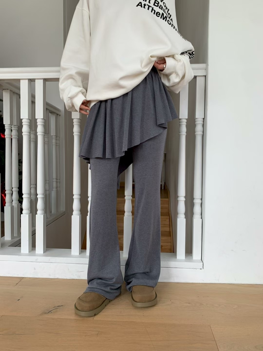 不規則裙拚內搭長褲