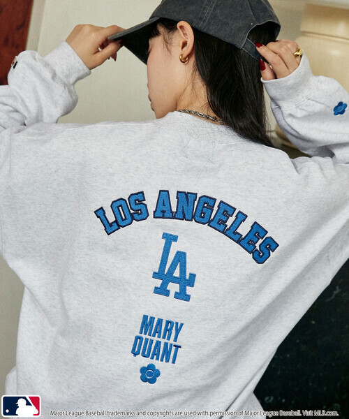 日本🇯🇵連線 MLB x MARY QUANT 刺繡抓絨內襯圓領衛衣 隊徽 刺繡 休閒 衛衣 套頭衫 長袖 寬鬆 3款(任買兩件711免運)/預購