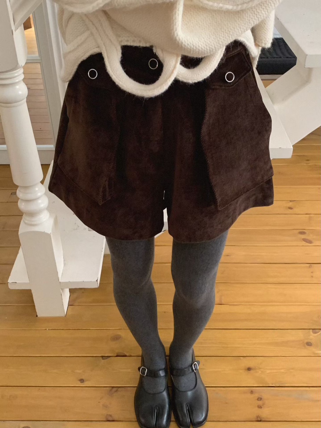 大方口袋燈芯絨短褲