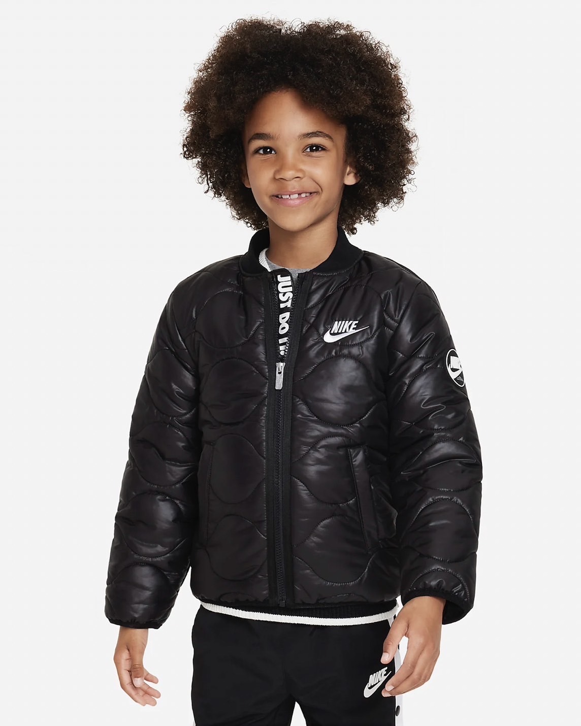 【Luxury】現貨 Nike 嬰幼兒 飛行外套 羽絨外套 保暖衣 縫紉菱格紋 黑色 小童上衣 彌月禮物 滿月禮 周歲禮物 FV4566-010
