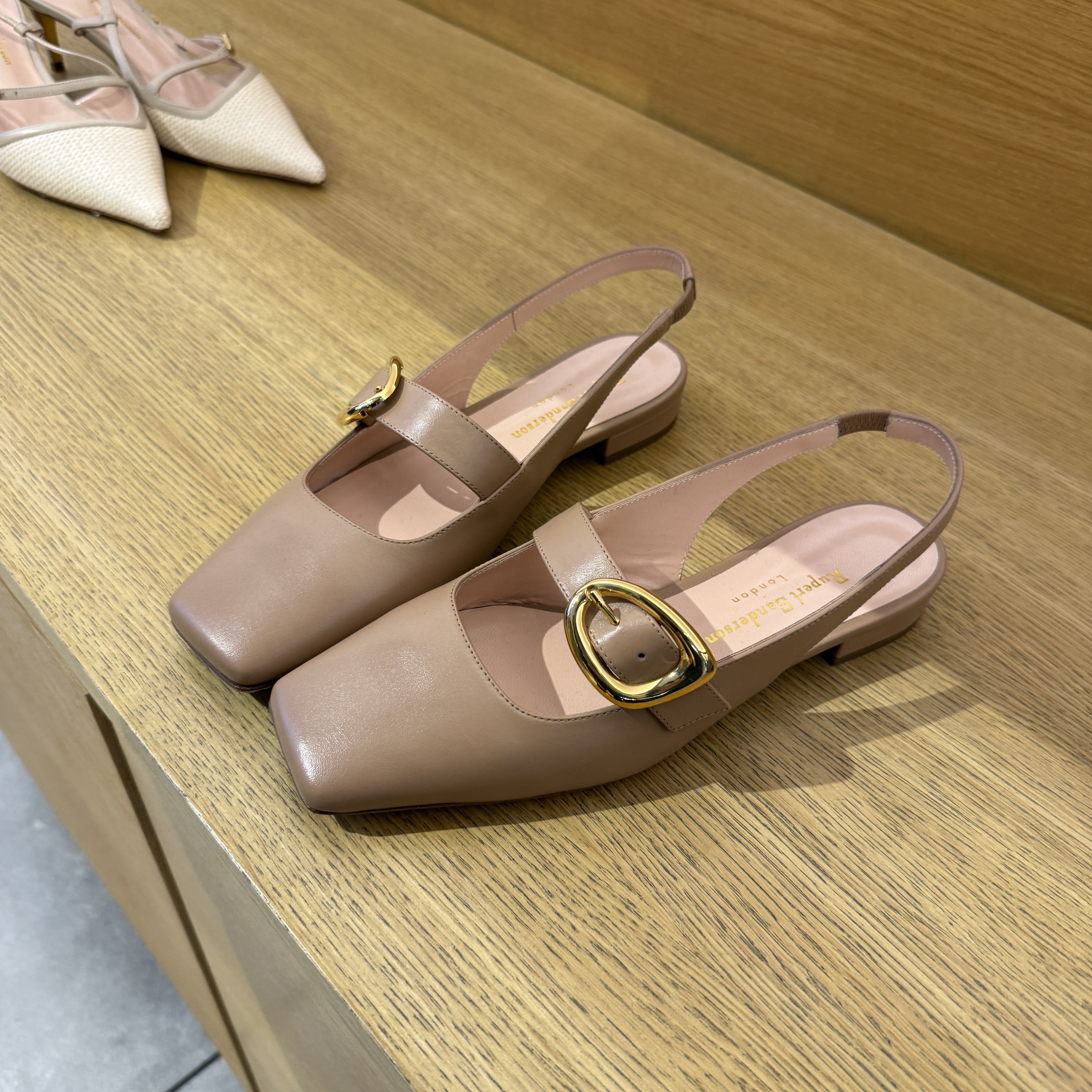 Rupert Sanderson RS Kakoda Calf slingbacks Cremino Beige