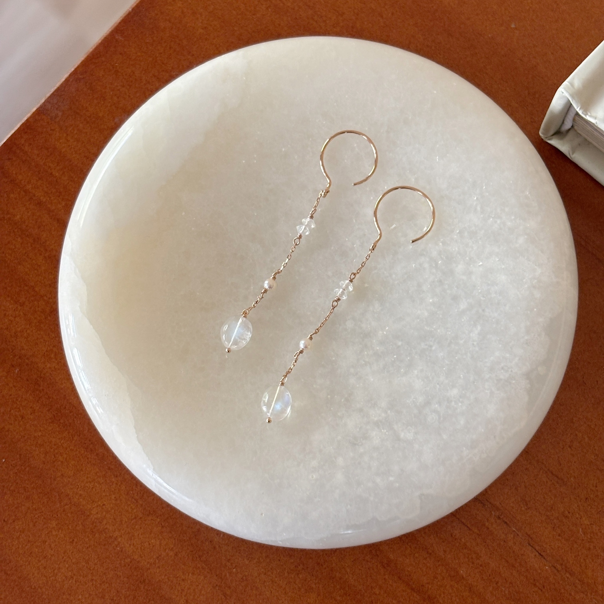 14K糖豆月光珍珠手工耳勾