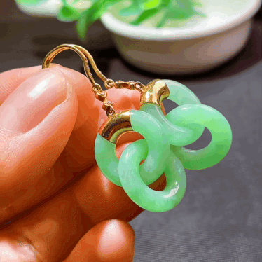 11748 翡翠環環相扣耳環