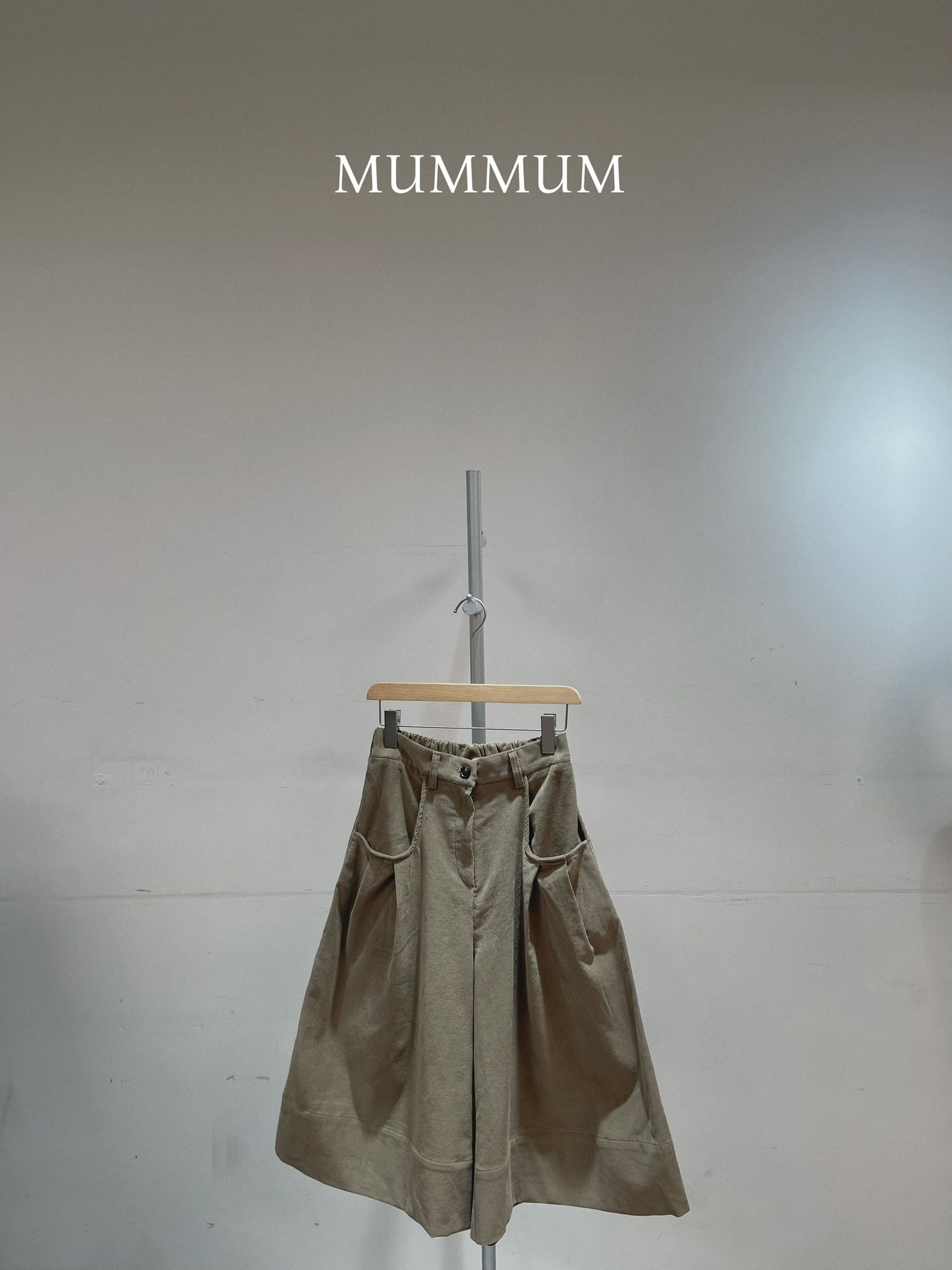 03610a/秋款摺痕燈絨中短褲 28-36/44/29