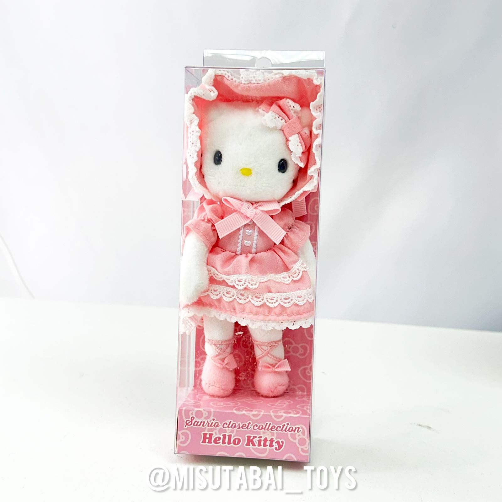 Hello Kitty Mascot Lolita Style (Sanrio closet collection)