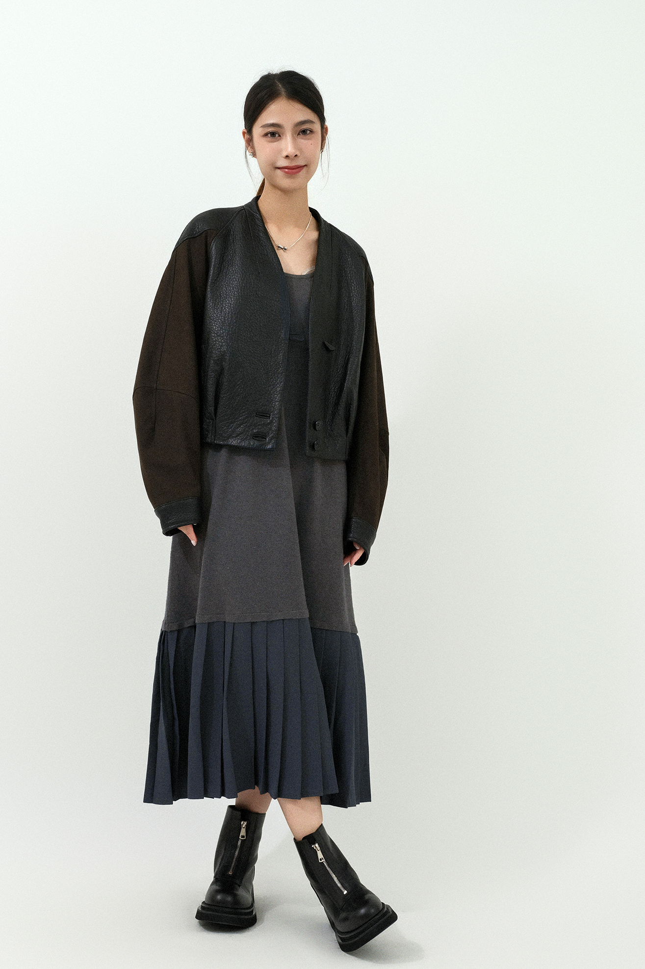 FW25_0182（真皮外套＋連身裙）