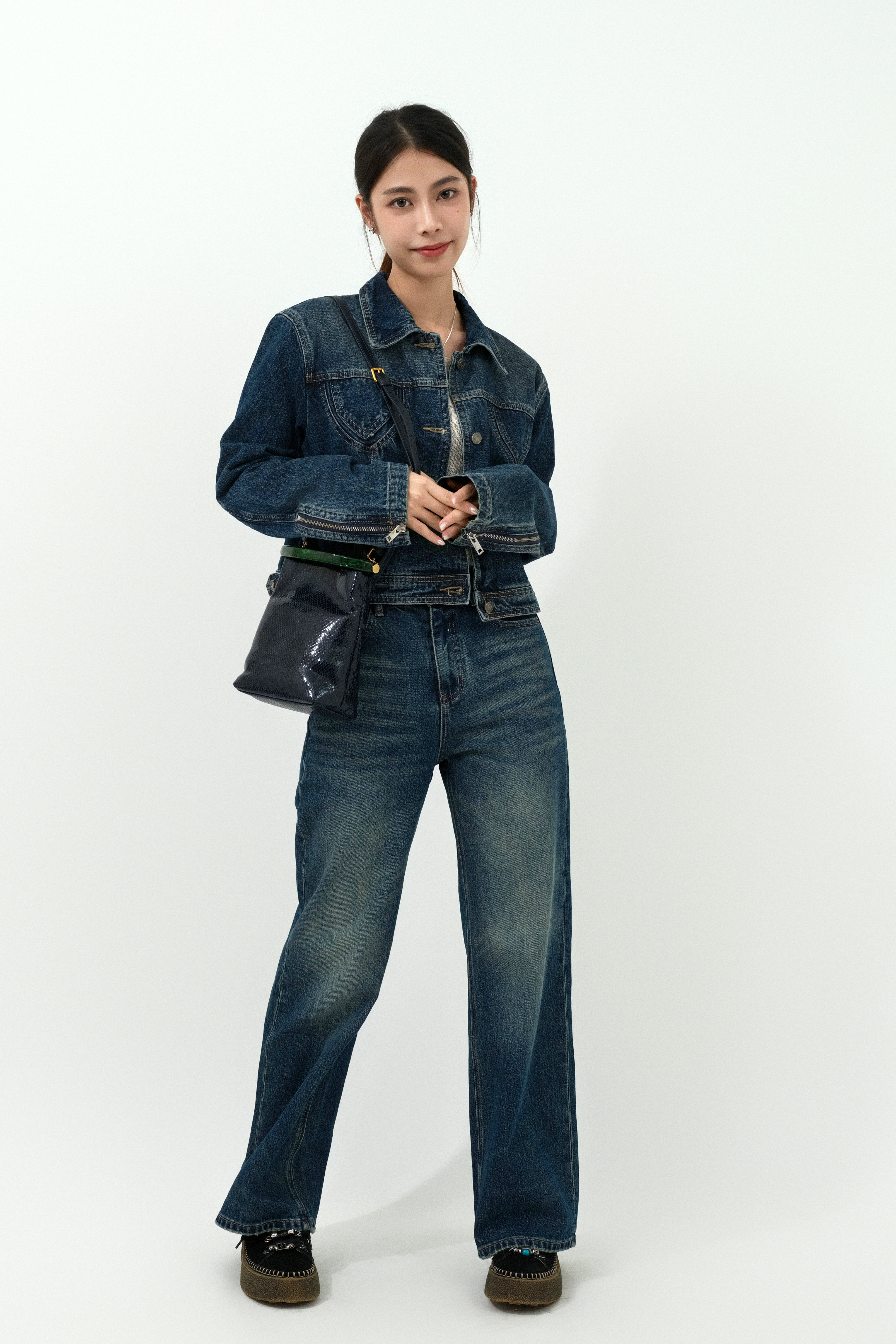 FW25_0184（外套＋上衣＋牛仔褲）