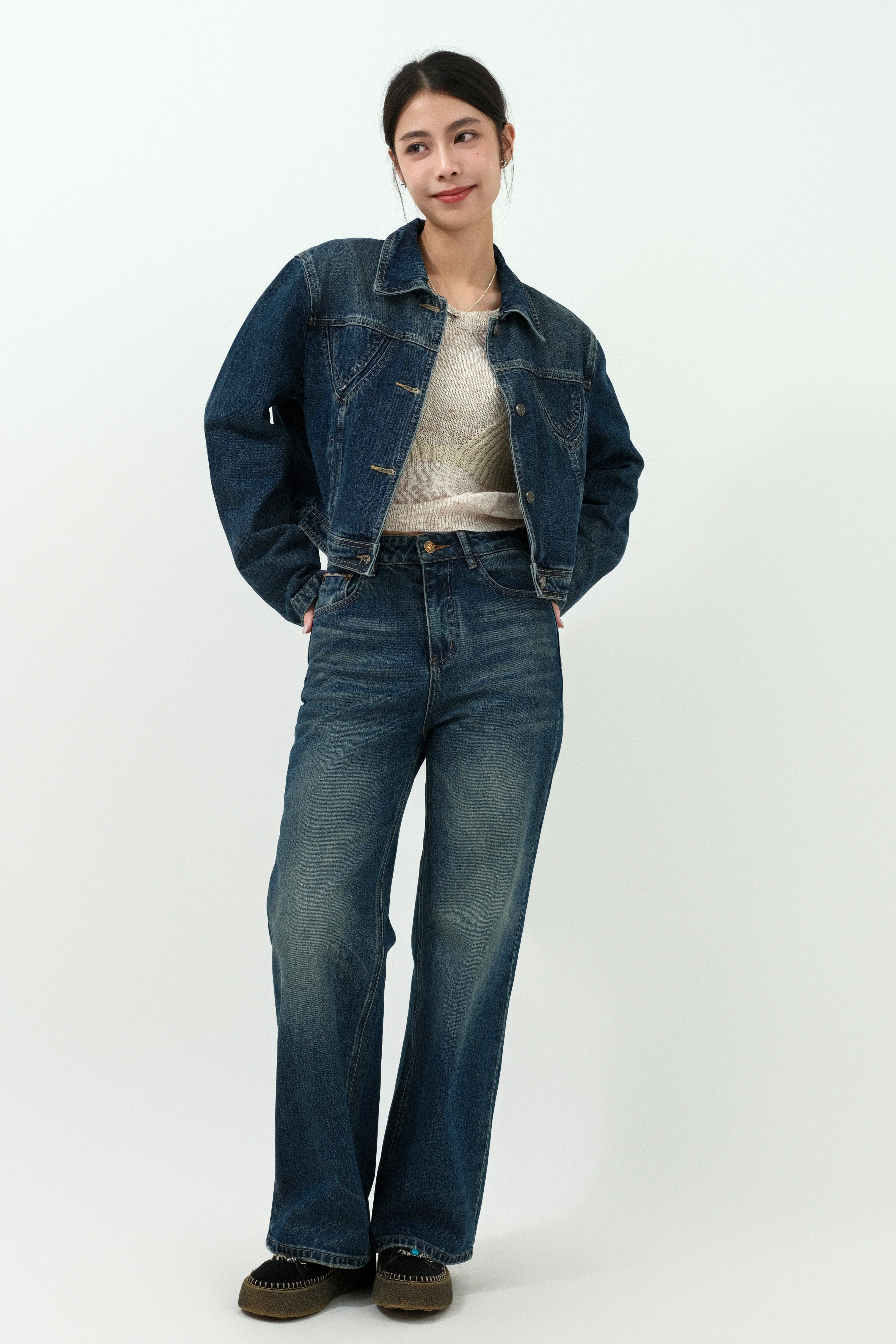 FW25_0184（外套＋上衣＋牛仔褲）