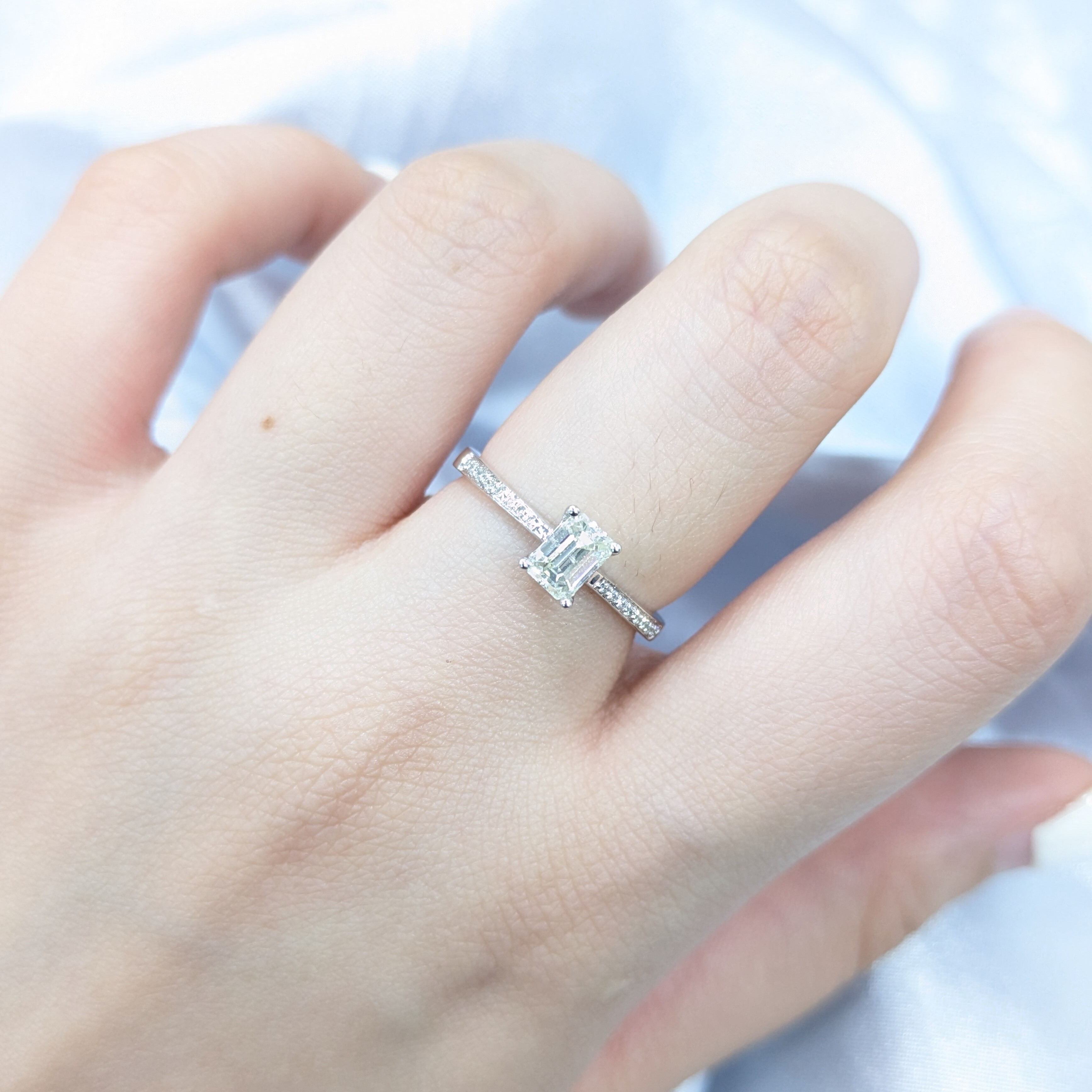 18K White Gold 0.50ct Emerald Cut Diamond Earrings