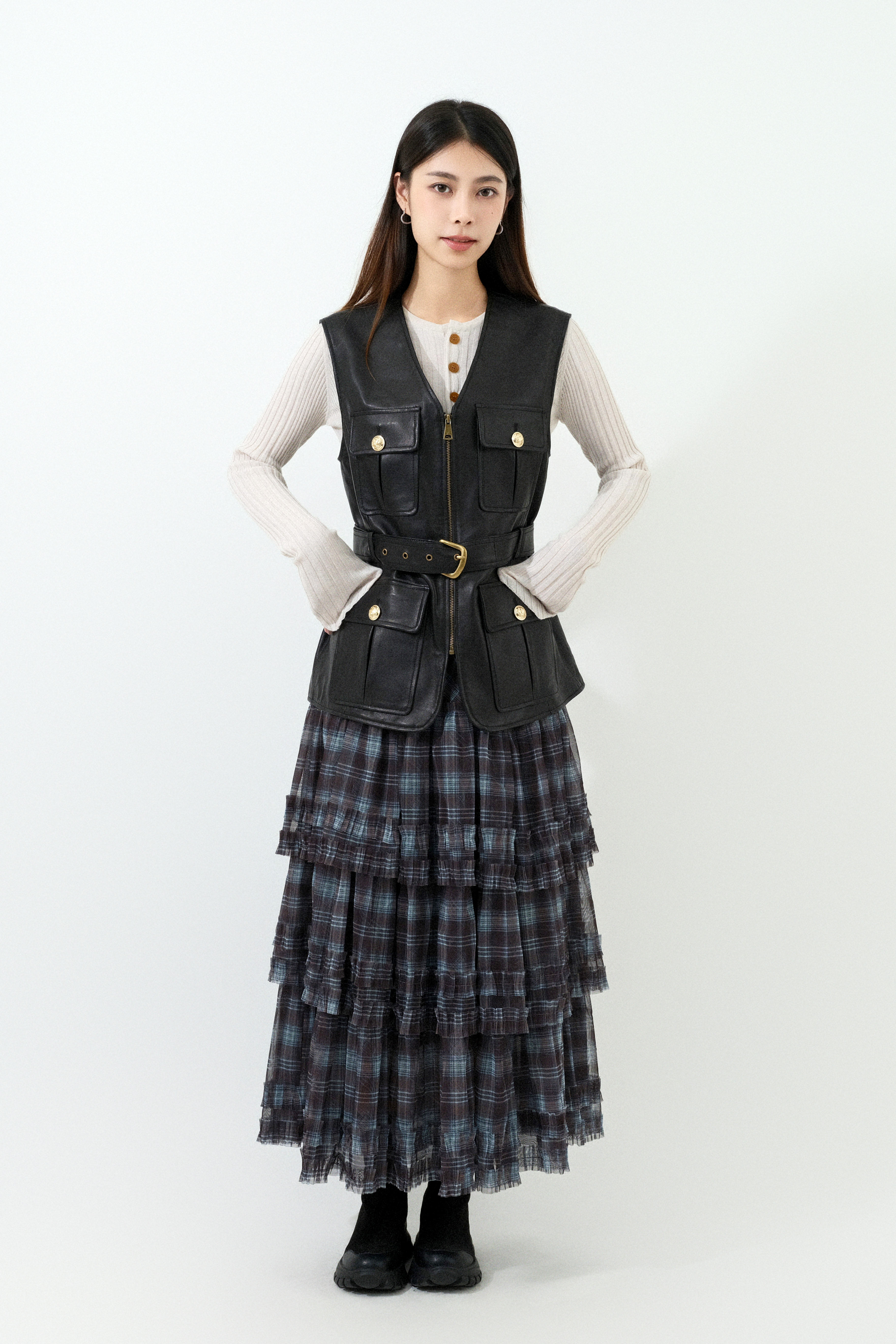 FW25_0189（真皮外套＋上衣＋半截裙）