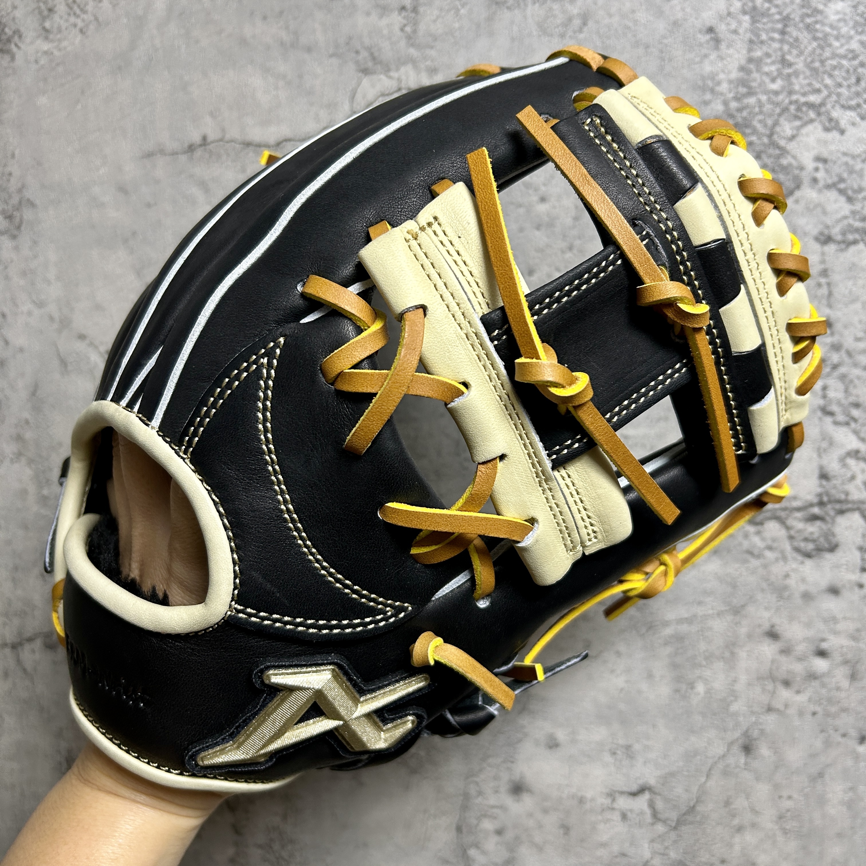 約11.4吋 ATOMS NATIONAL LINE 軟式 内野 ACN-021