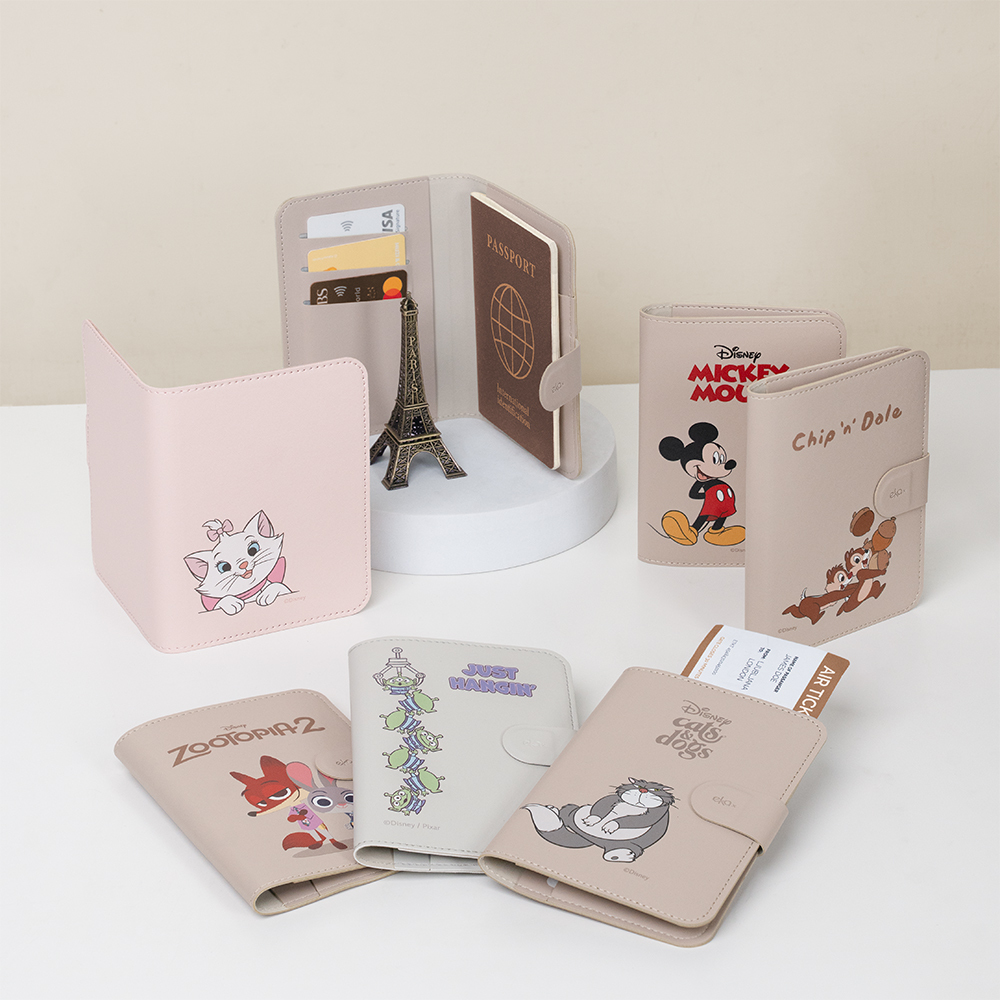 Pixar 三眼怪-輕巧皮革護照套【正版授權】