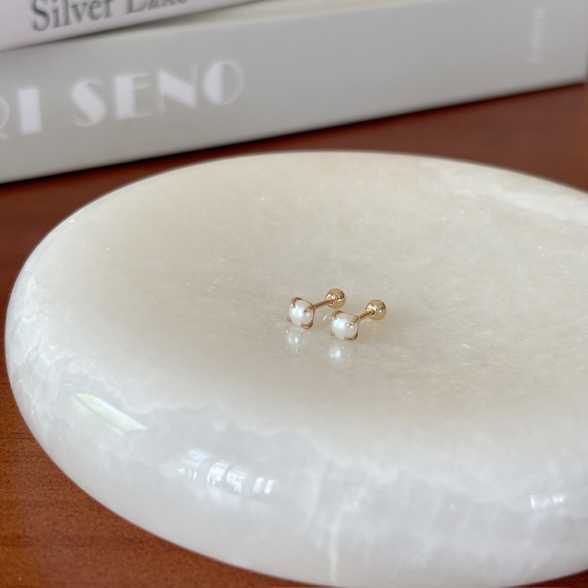 14K簡約四爪珍珠轉珠耳環