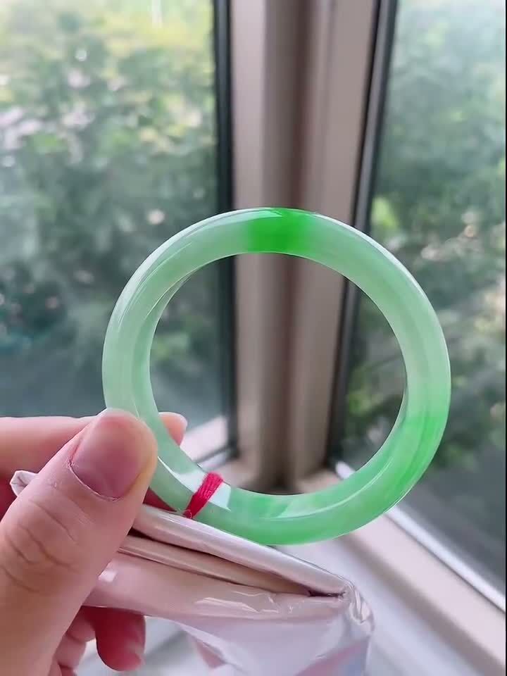 冰飄綠翡翠正圈手鐲,天然翡翠A玉, 緬甸玉, Jade, Jadeite