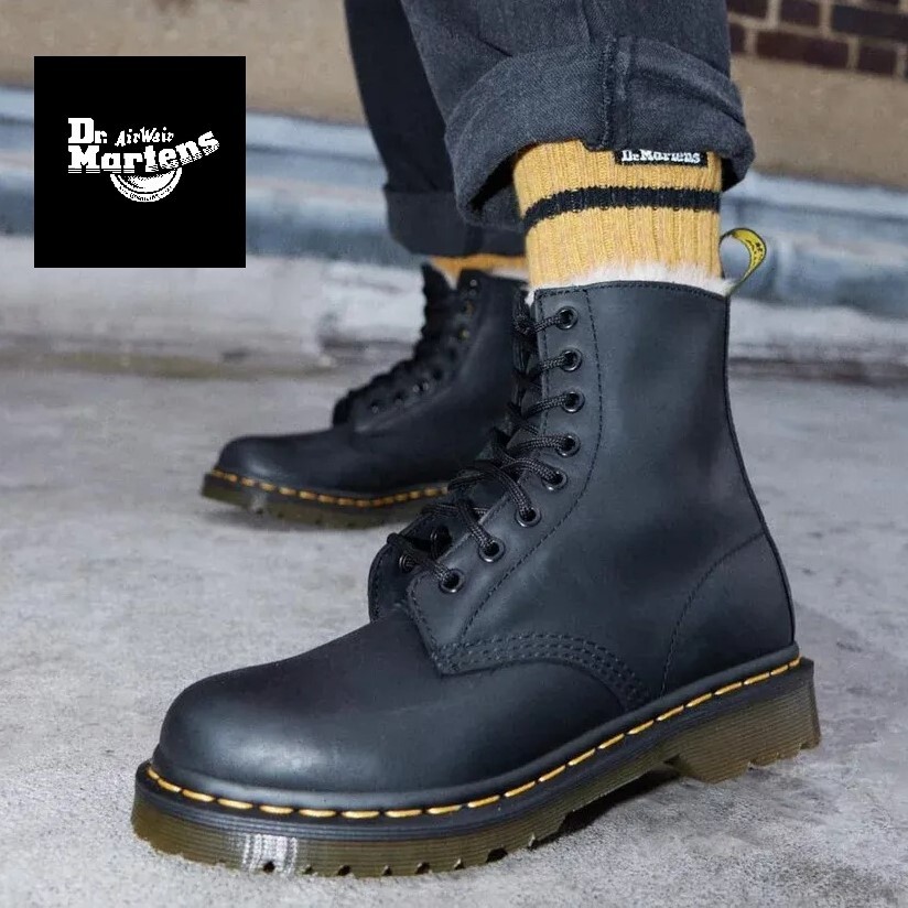 Dr. Marten 1460 羊毛 Boots (只有女款)