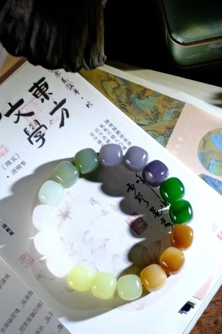 117720 和田玉多寶方珠手串 (12mm直徑)